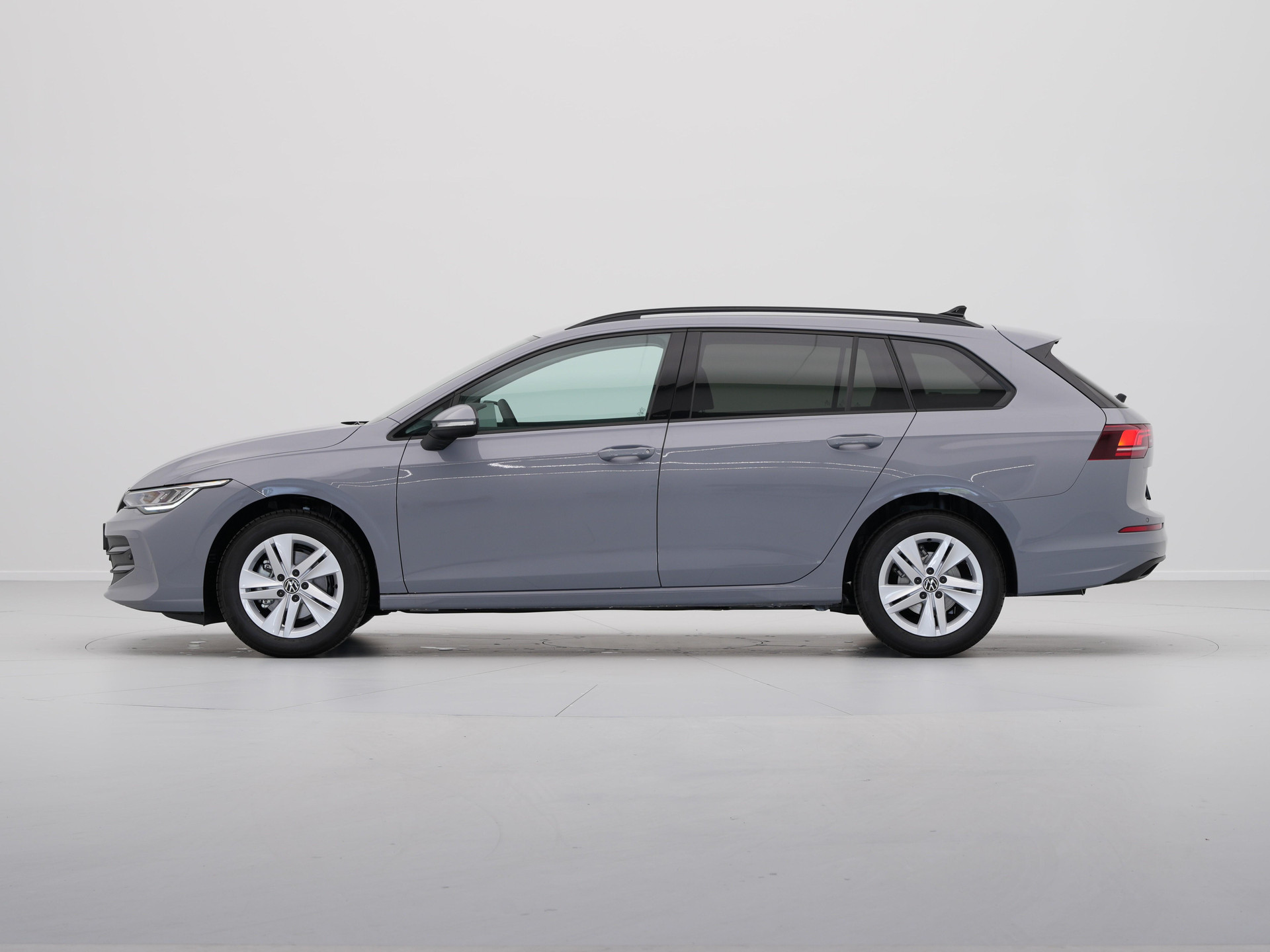 Volkswagen - GOLF Variant 1.5 eTSI 116 7DSG Life Business - 2024