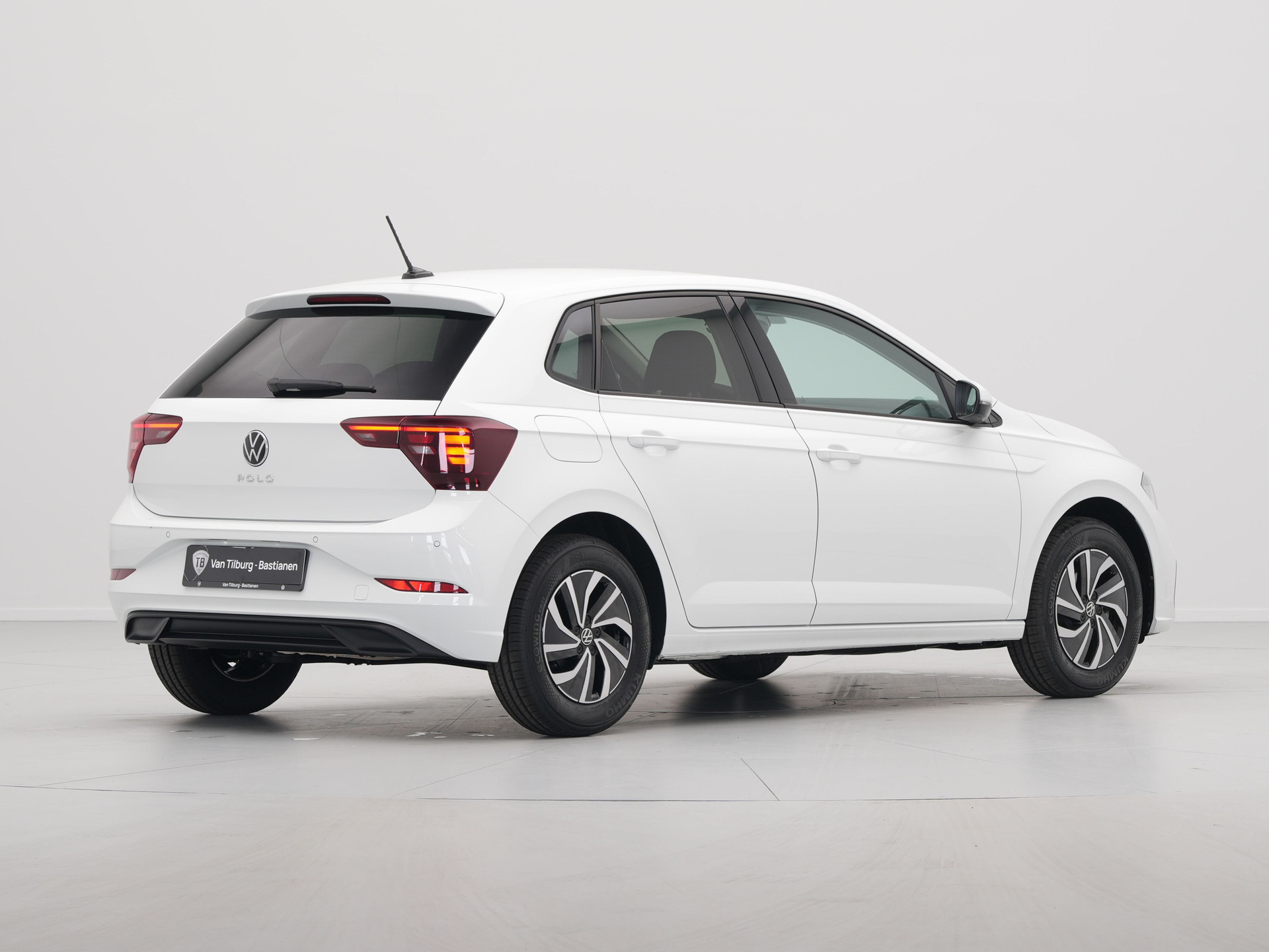 Volkswagen - Polo 1.0 TSI 95 5MT Life Edition - 2024