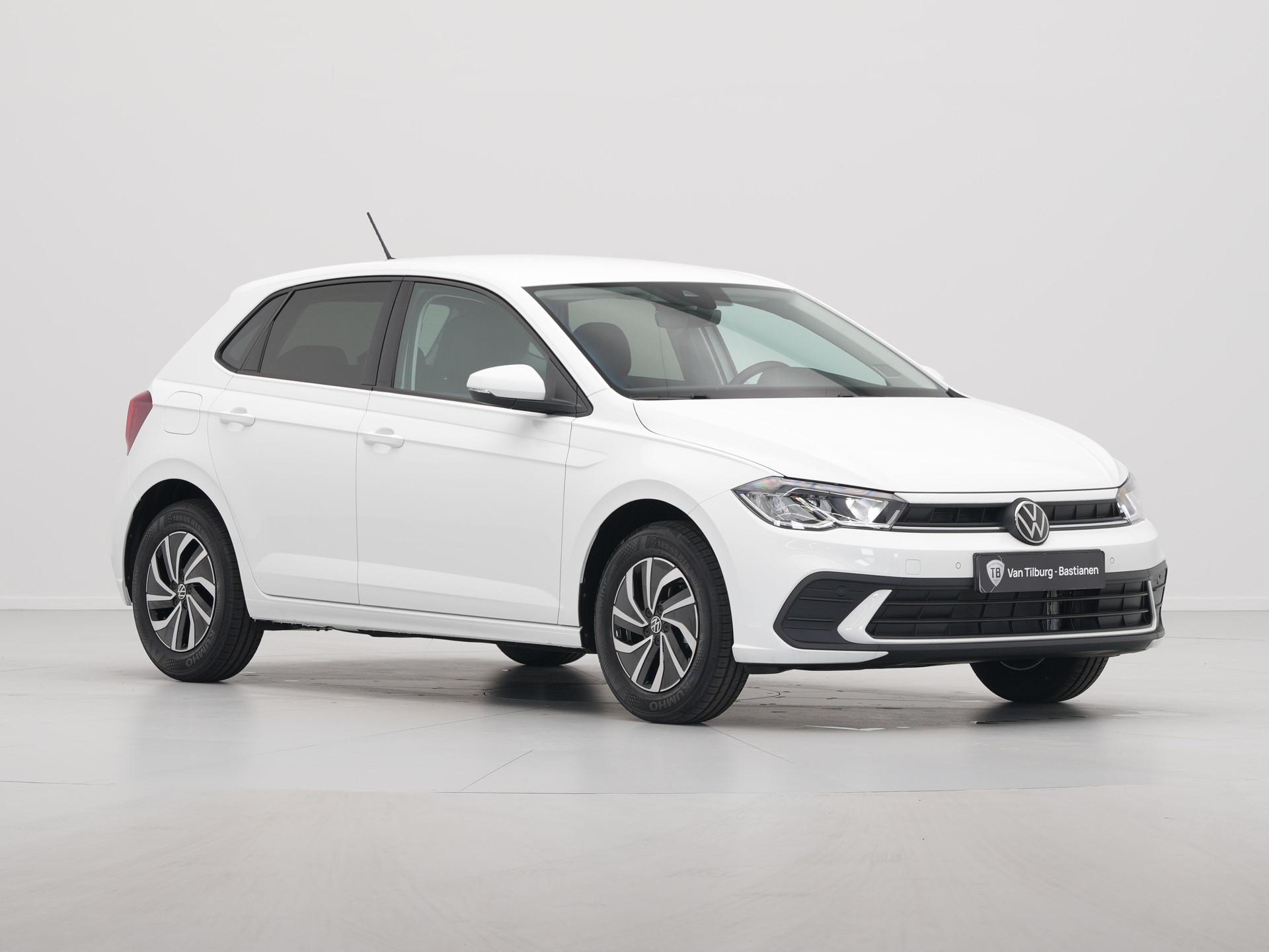 Volkswagen - Polo 1.0 TSI 95 5MT Life Edition - 2024