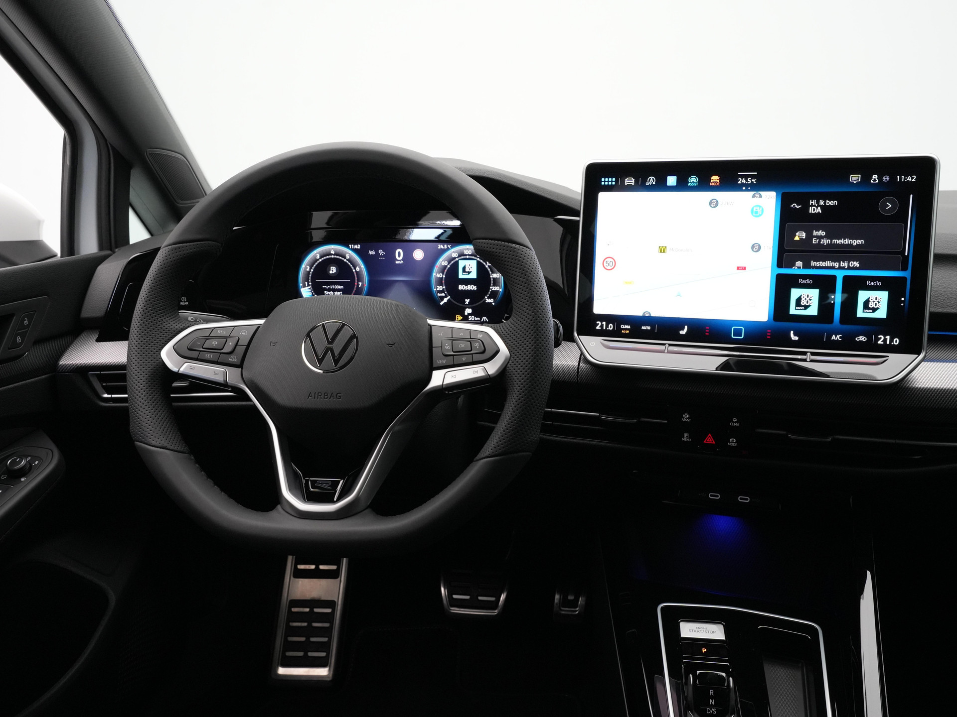 Volkswagen - Golf 1.5 eTSI 116 7DSG R-Line Edition - 2024