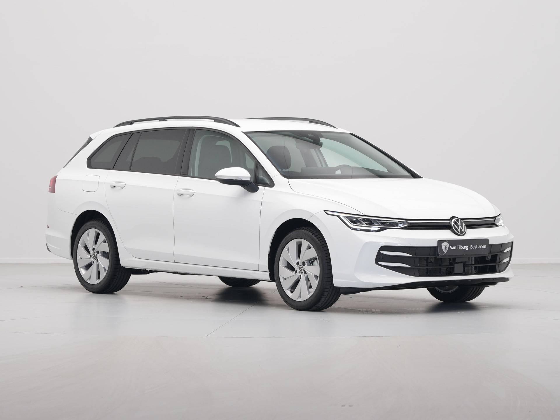 Volkswagen - GOLF Variant 1.5 eTSI 116 7DSG Life Edition - 2024