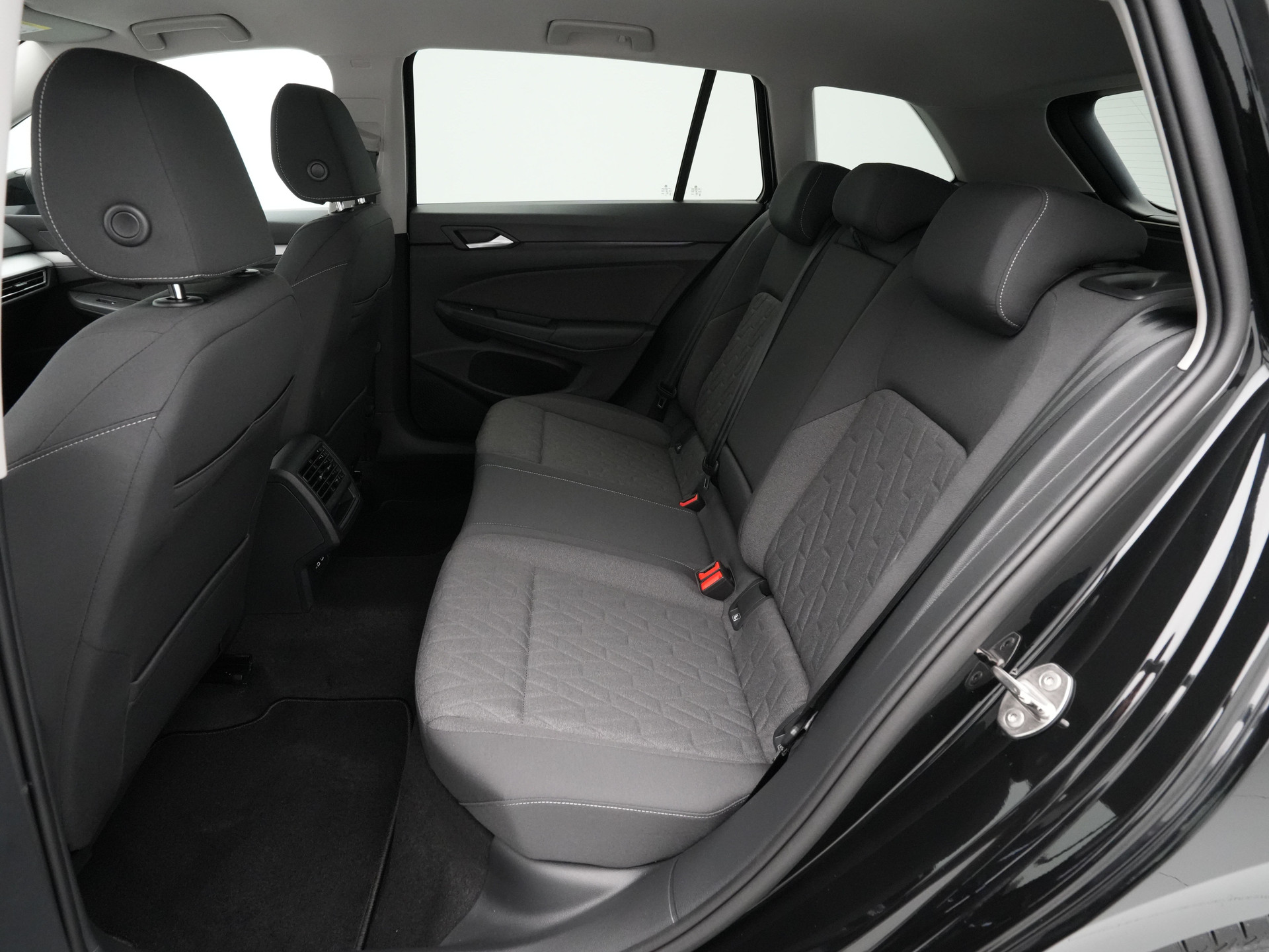 Volkswagen - GOLF Variant 1.5 eTSI 116 7DSG Life Edition - 2025