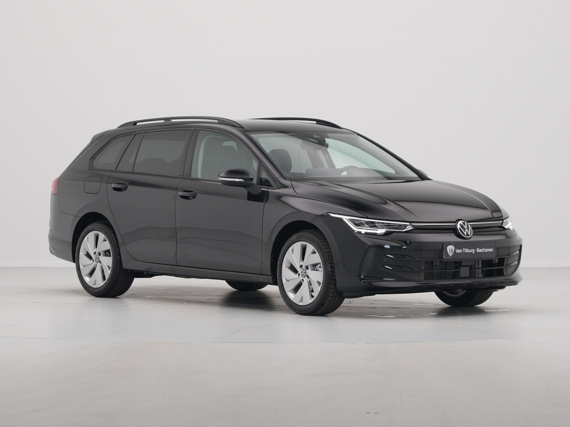 Volkswagen - GOLF Variant 1.5 eTSI 116 7DSG Life Edition - 2024