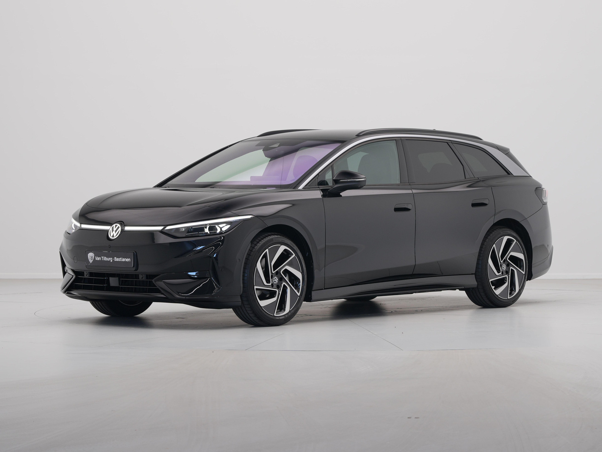 Volkswagen - ID.7 Tourer 77 kWh Elektromotor 286 1AT Pro Business - 2024