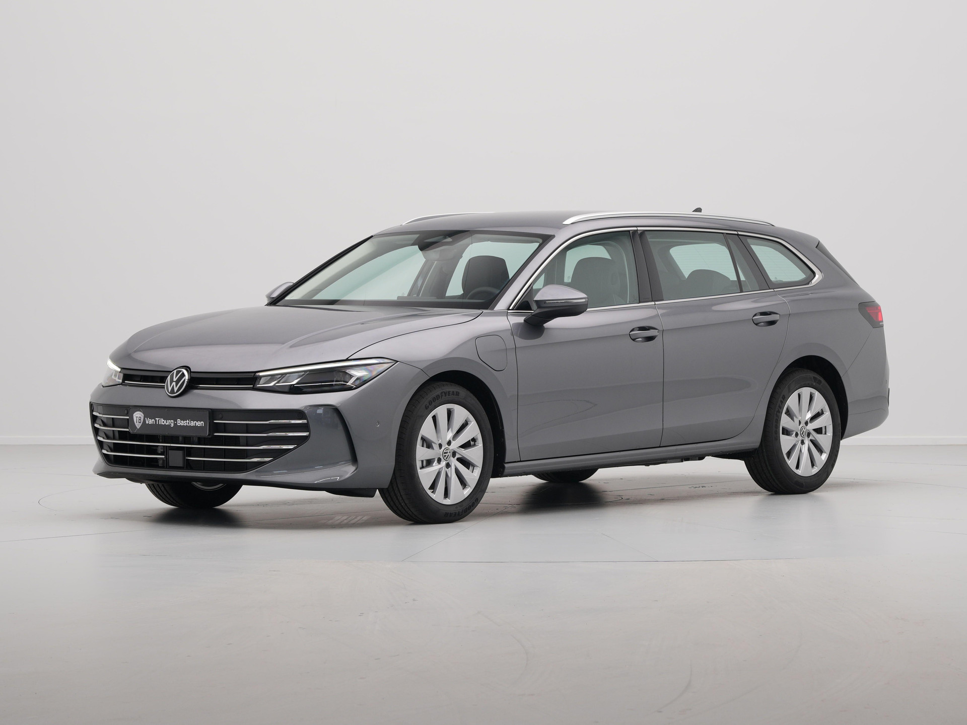 Volkswagen - Passat Variant 1.5 eHybrid 204 6DSG Business - 2024