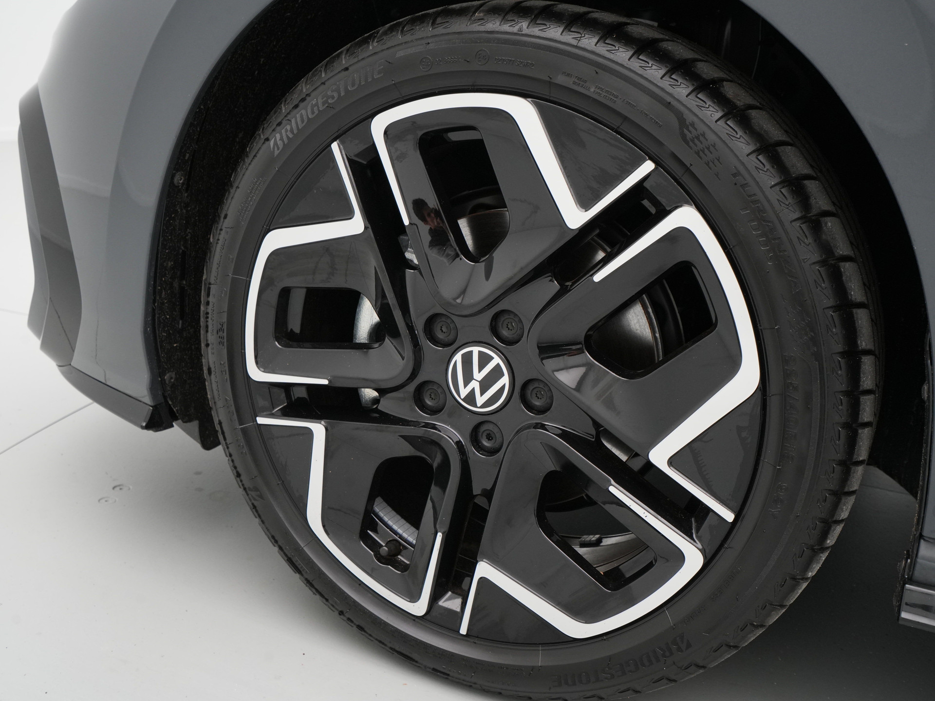 Volkswagen - GOLF Variant 1.5 eTSI 116 7DSG R-Line Edition - 2025