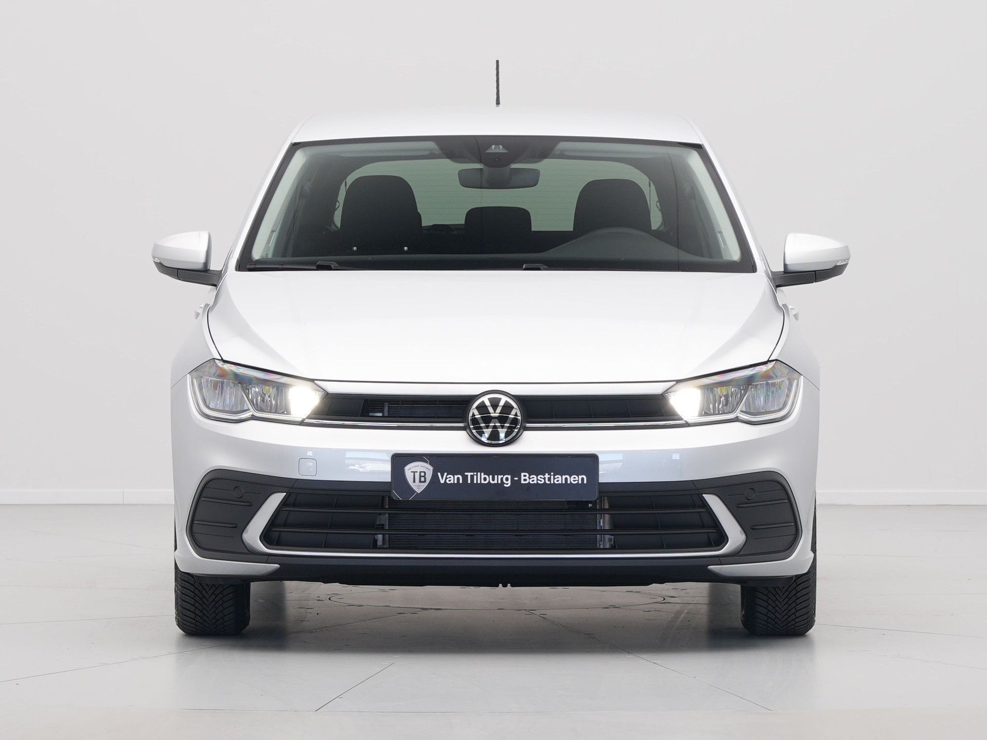 Volkswagen - Polo 1.0 TSI 95 5MT Life Edition - 2024