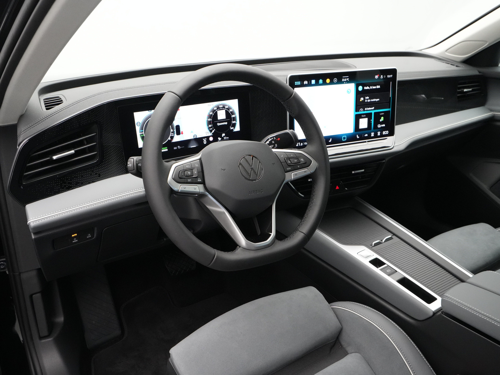 Volkswagen - Passat Variant 1.5 eHybrid 204 6DSG Business - 2025