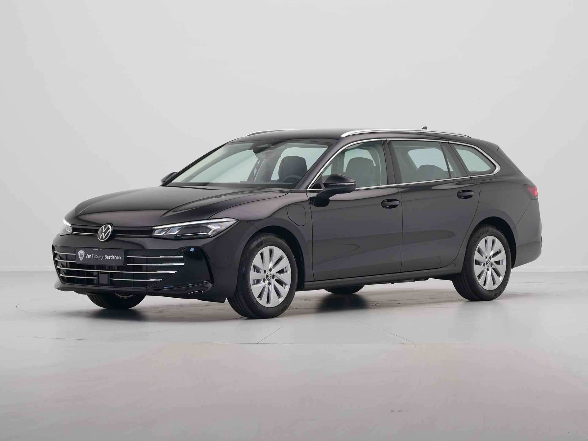Volkswagen - Passat Variant 1.5 eHybrid 204 6DSG Business - 2024