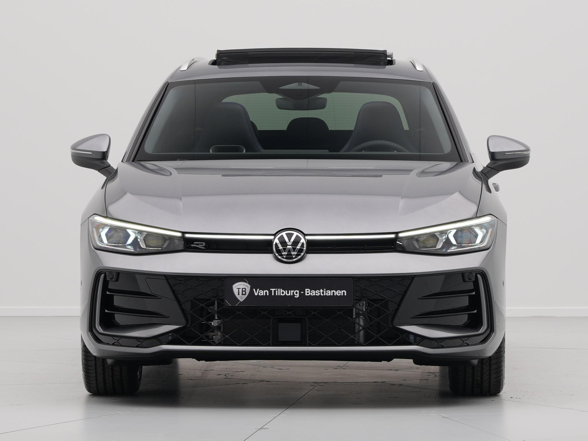 Volkswagen - Passat Variant 1.5 eHybrid 204 6DSG R-Line Edition - 2024