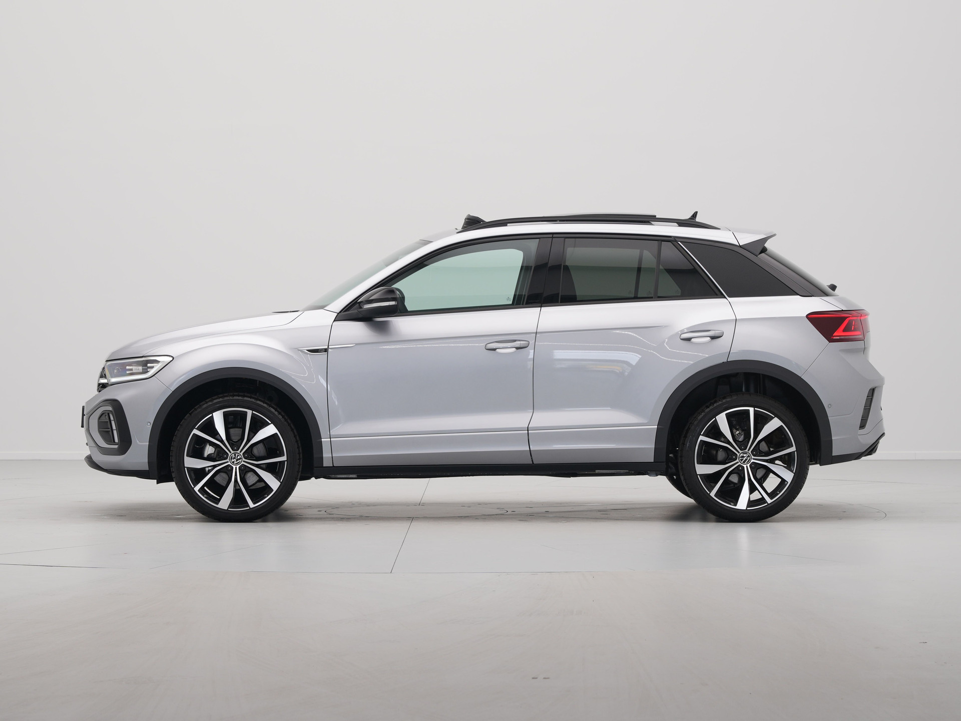 Volkswagen - T-Roc 1.5 TSI 150 7DSG R-Line Edition - 2024