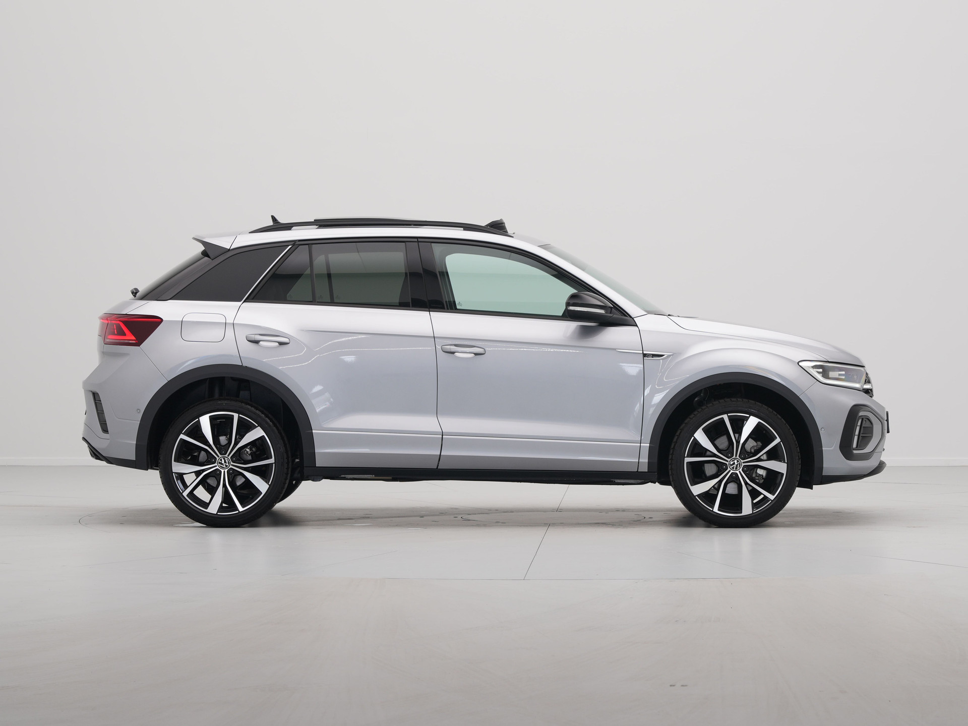 Volkswagen - T-Roc 1.5 TSI 150 7DSG R-Line Edition - 2024
