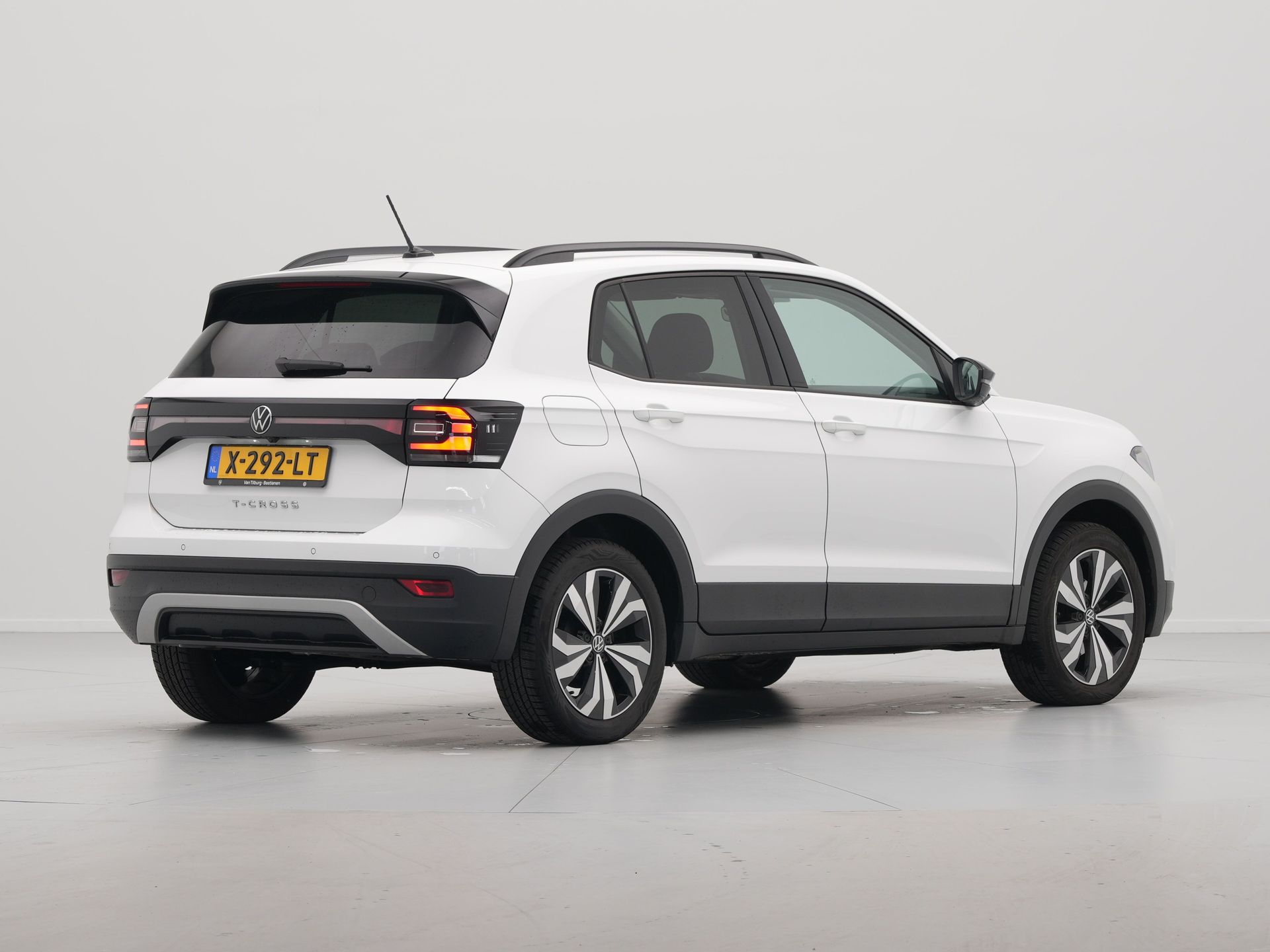Volkswagen - T-Cross 1.0 TSI Life - 2024