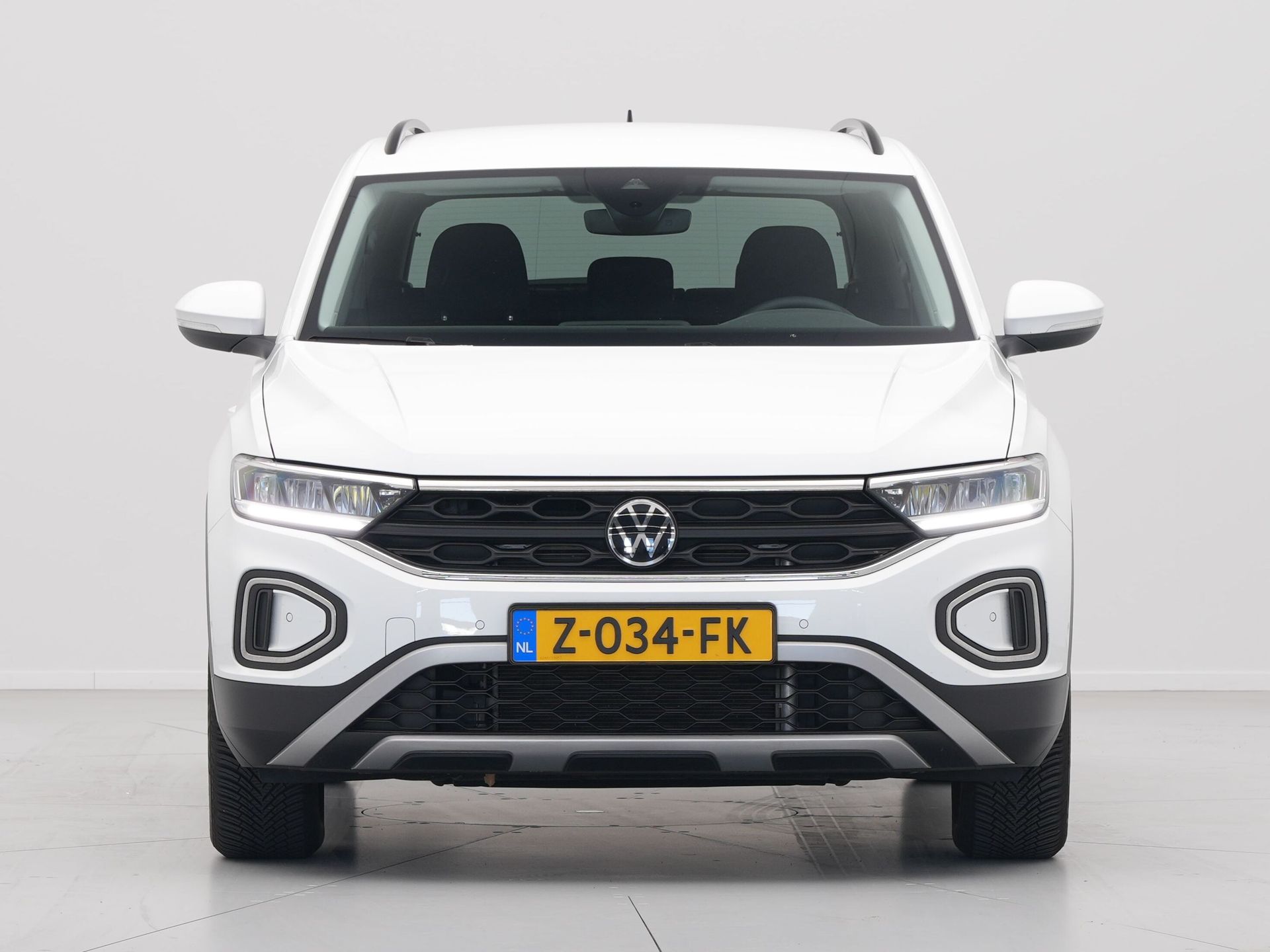 Volkswagen - T-Roc 1.5 TSI Life - 2024