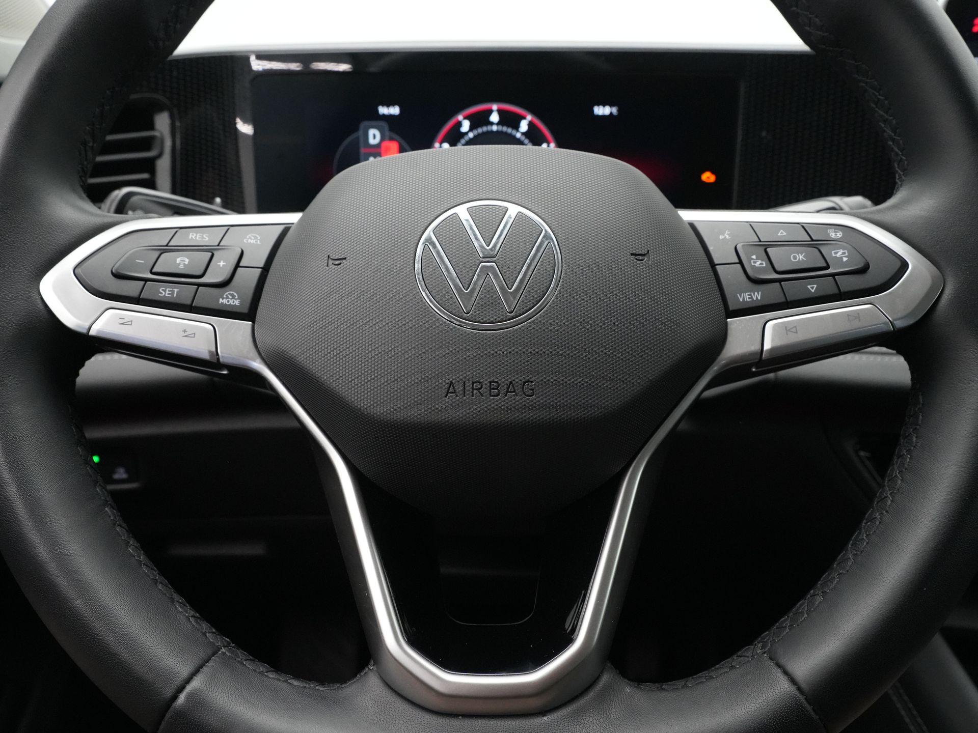 Volkswagen - Tiguan 1.5 eTSI Life Edition - 2024