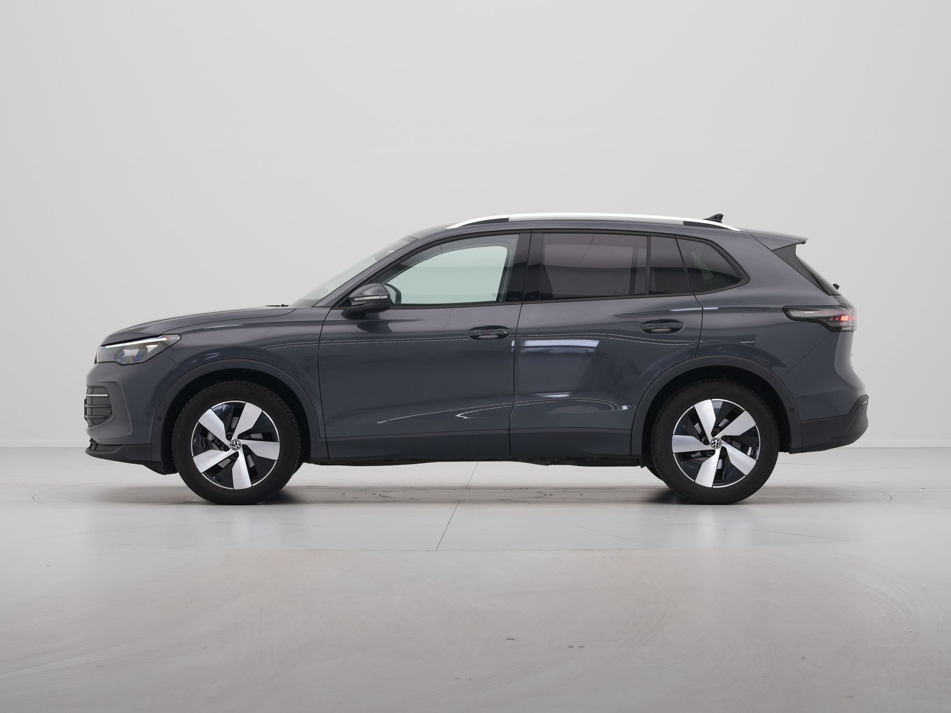 Volkswagen - Tiguan 1.5 eTSI Life Edition - 2024