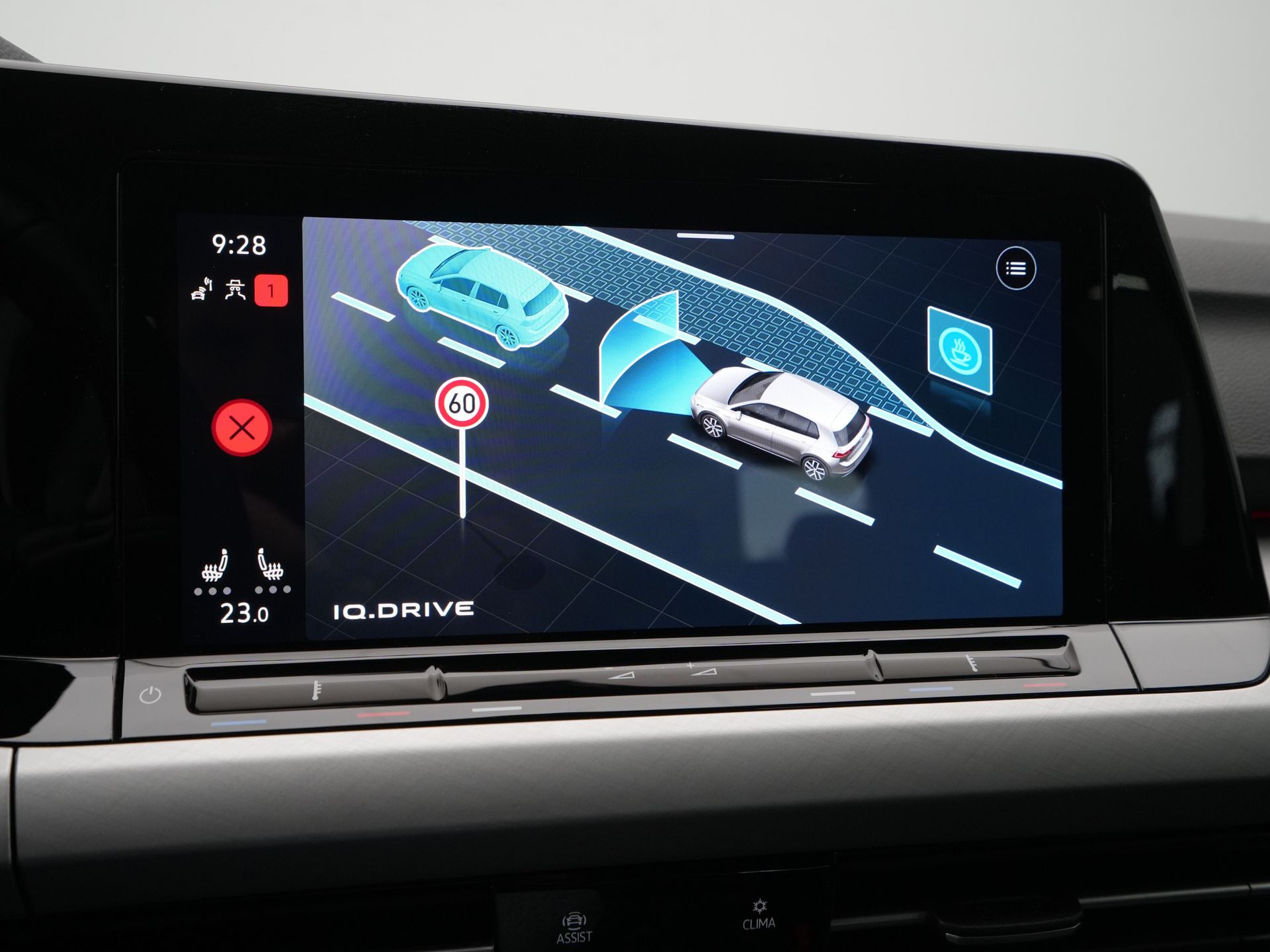 Volkswagen - Golf 1.0 eTSI Life Business - 2024