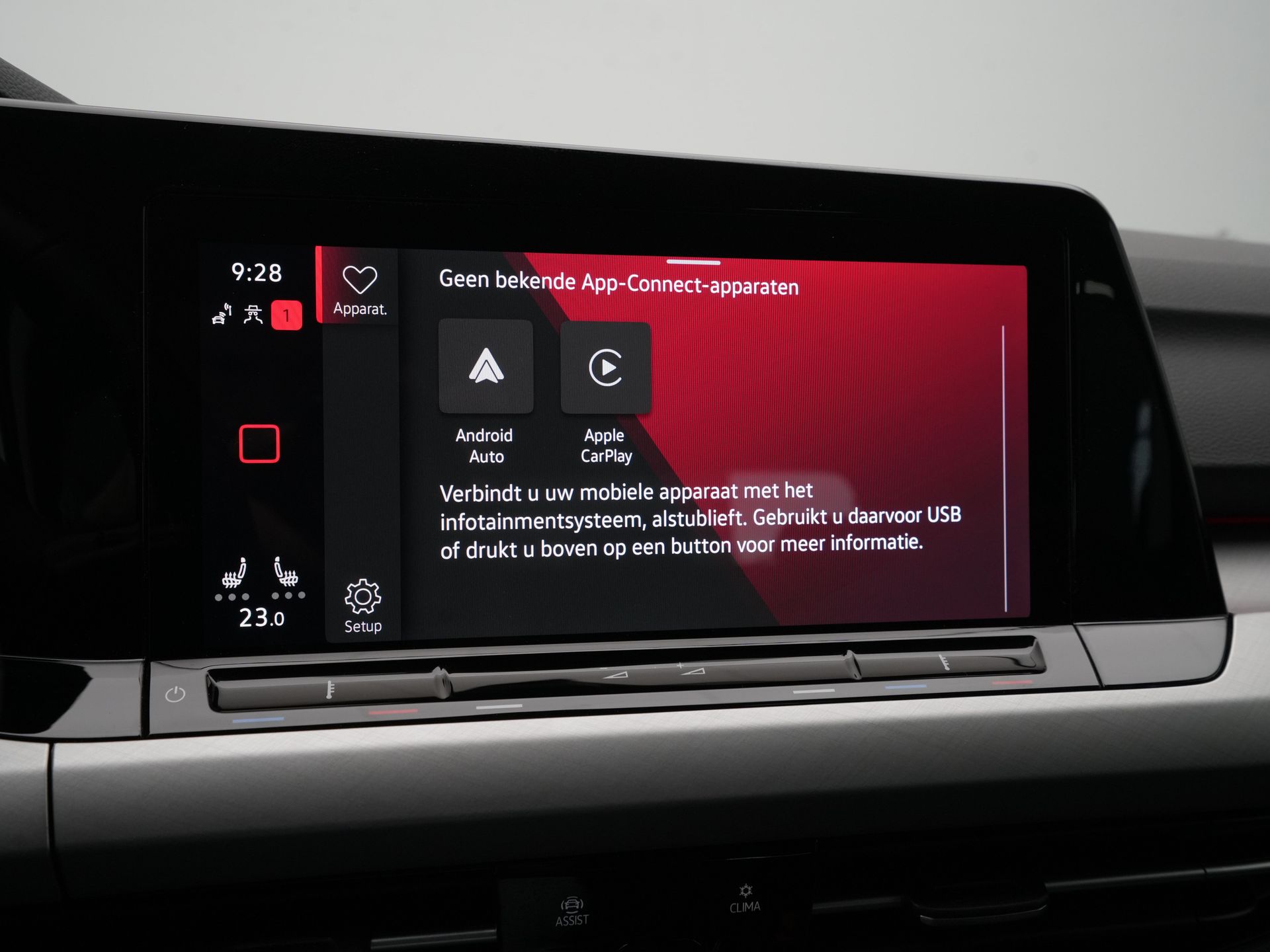 Volkswagen - Golf 1.0 eTSI Life Business - 2024