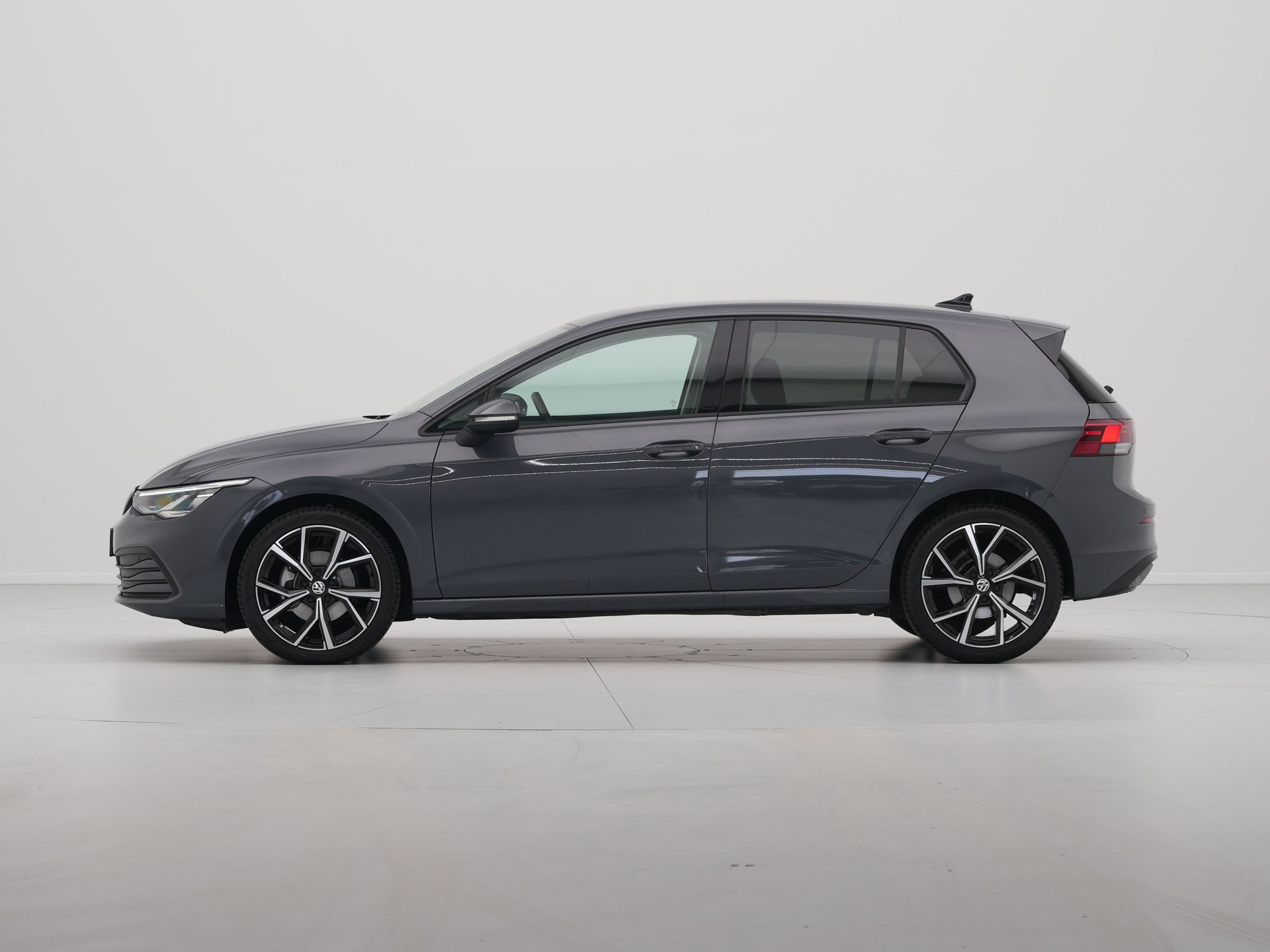 Volkswagen - Golf 1.0 eTSI Life Business - 2024
