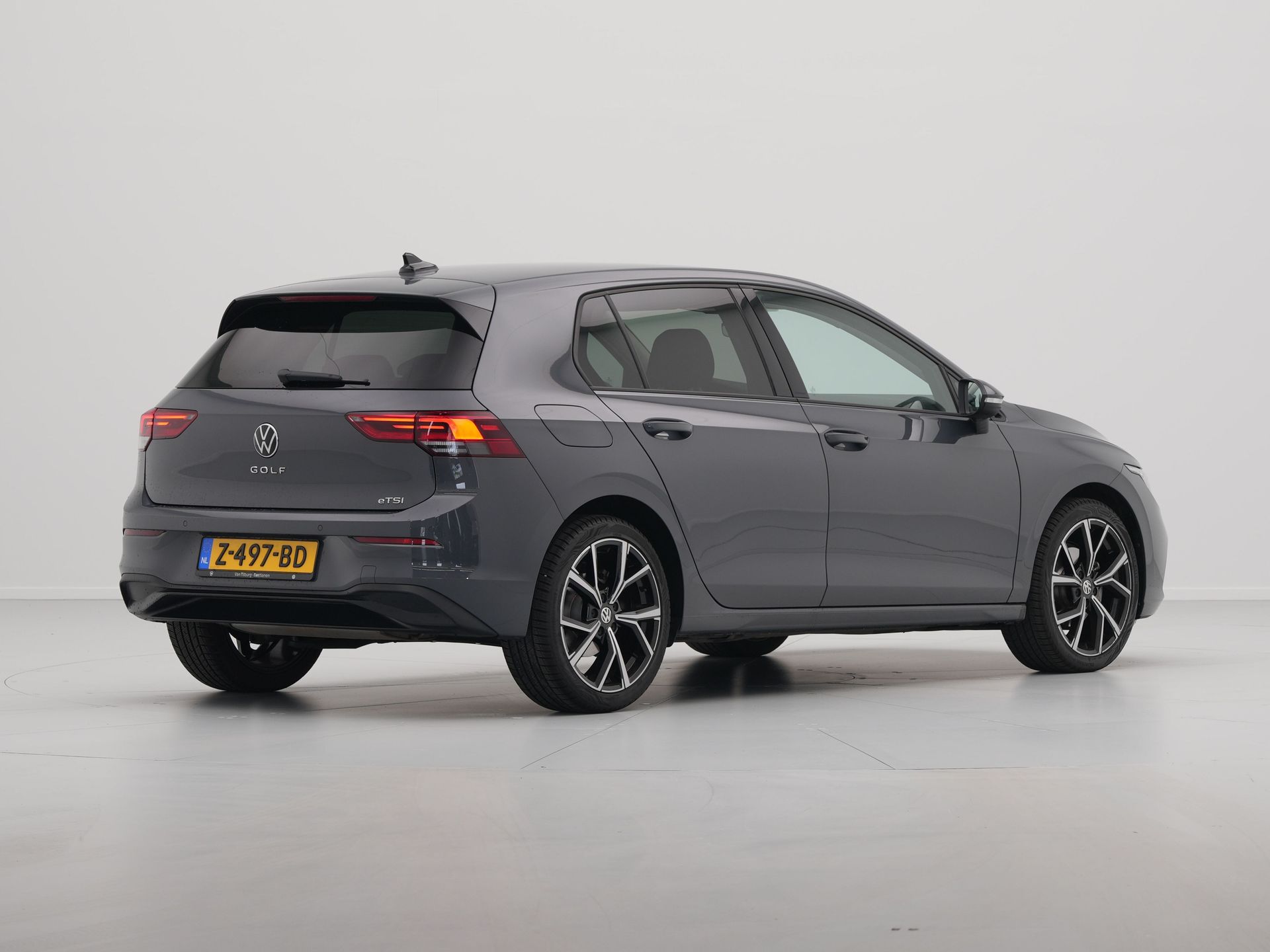 Volkswagen - Golf 1.0 eTSI Life Business - 2024