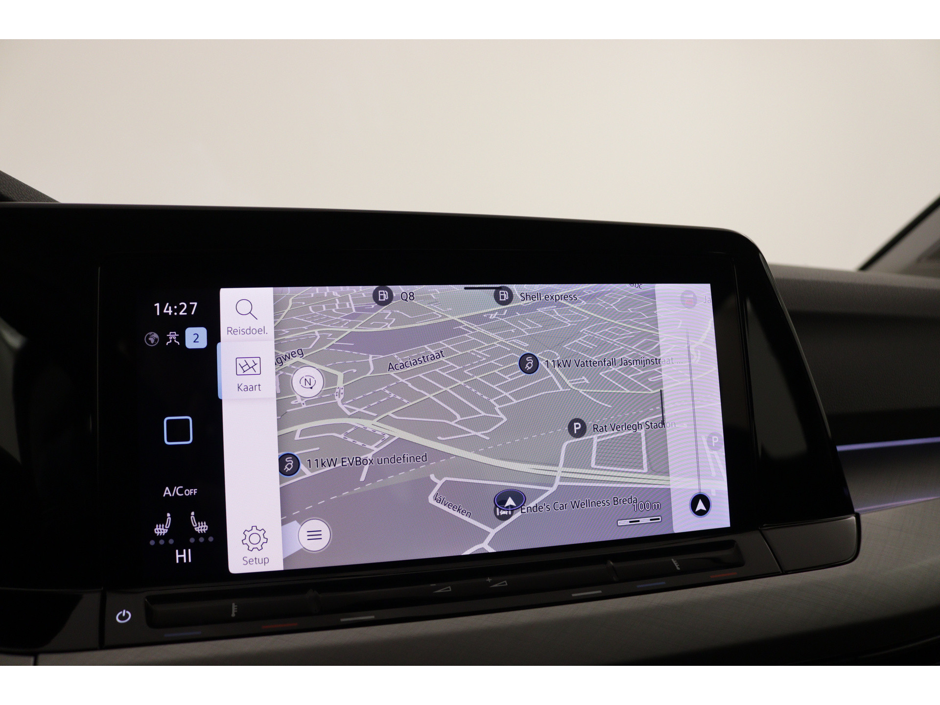 Volkswagen - Golf 1.0 eTSI Life Business - 2024