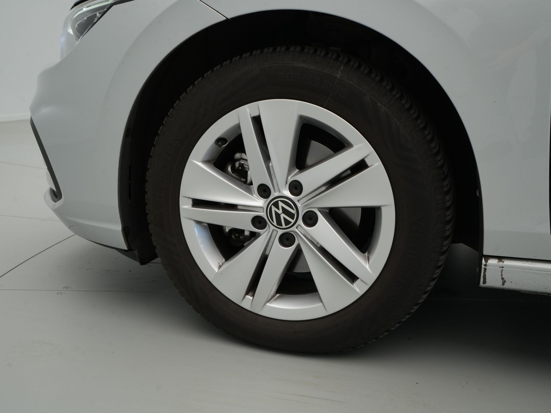 Volkswagen - Golf 1.0 eTSI Life Business - 2024