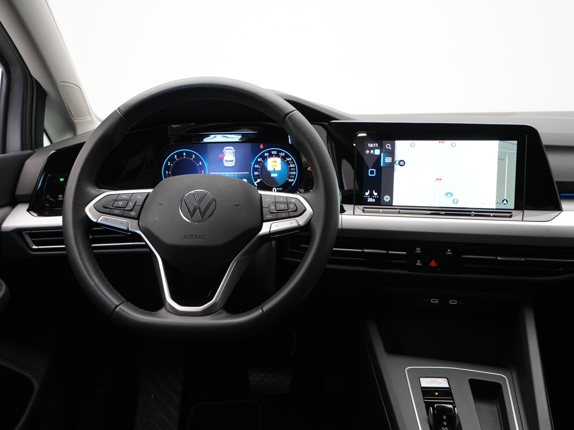 Volkswagen - Golf 1.0 eTSI Life Business - 2024