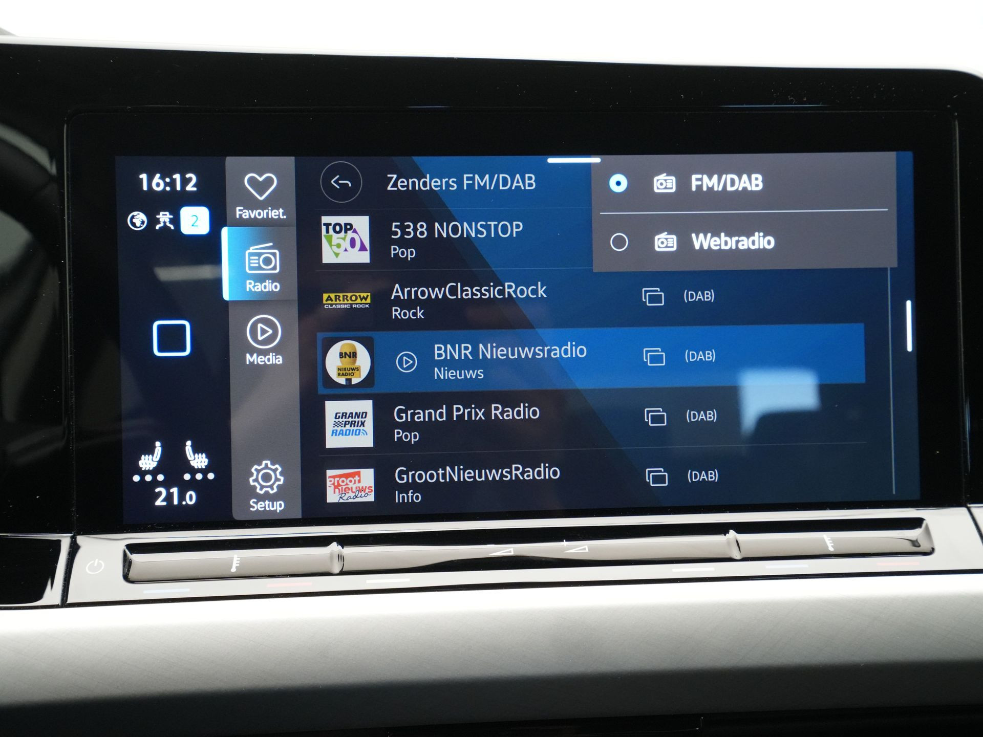 Volkswagen - Golf 1.0 eTSI Life Business - 2024