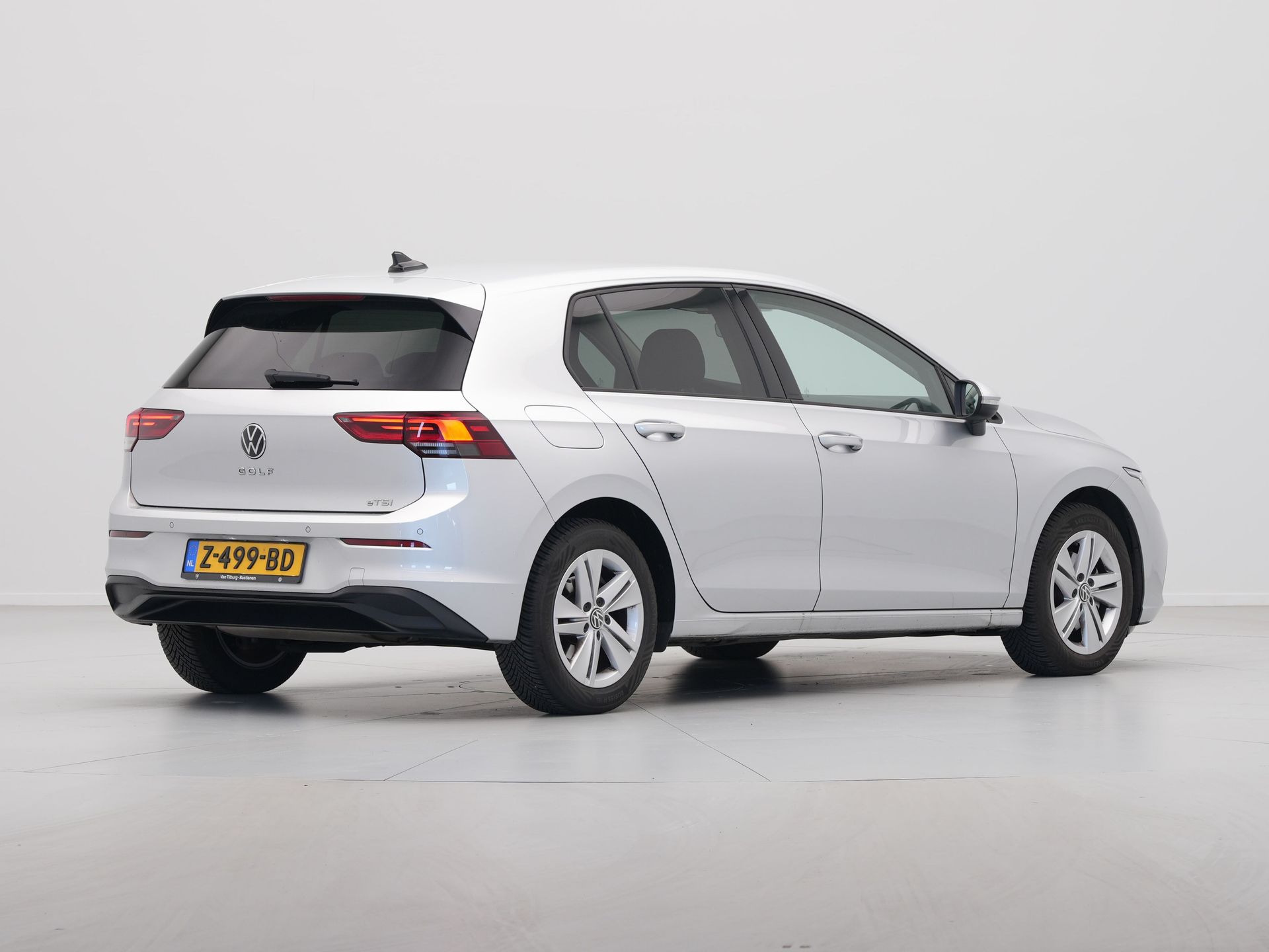 Volkswagen - Golf 1.0 eTSI Life Business - 2024