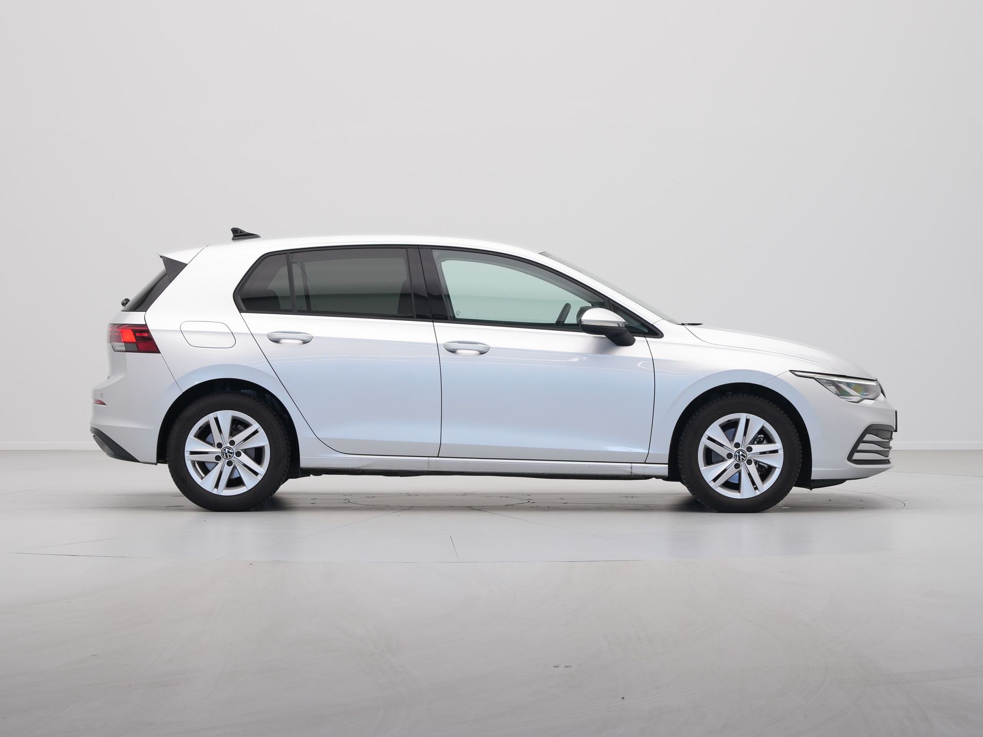 Volkswagen - Golf 1.0 eTSI Life Business - 2024