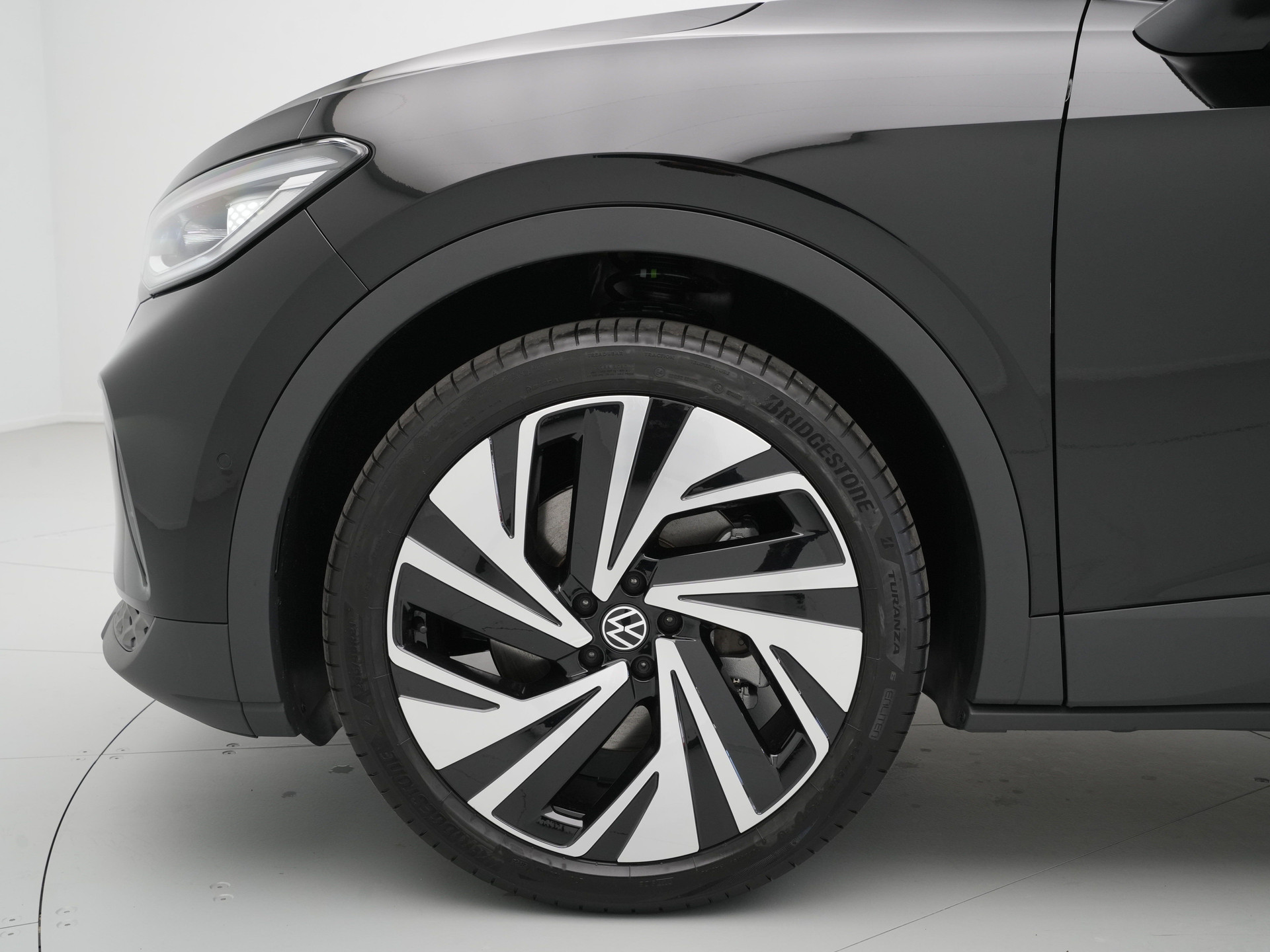 Volkswagen - ID.4 77kWh 286 1AT Pro Business - 2024