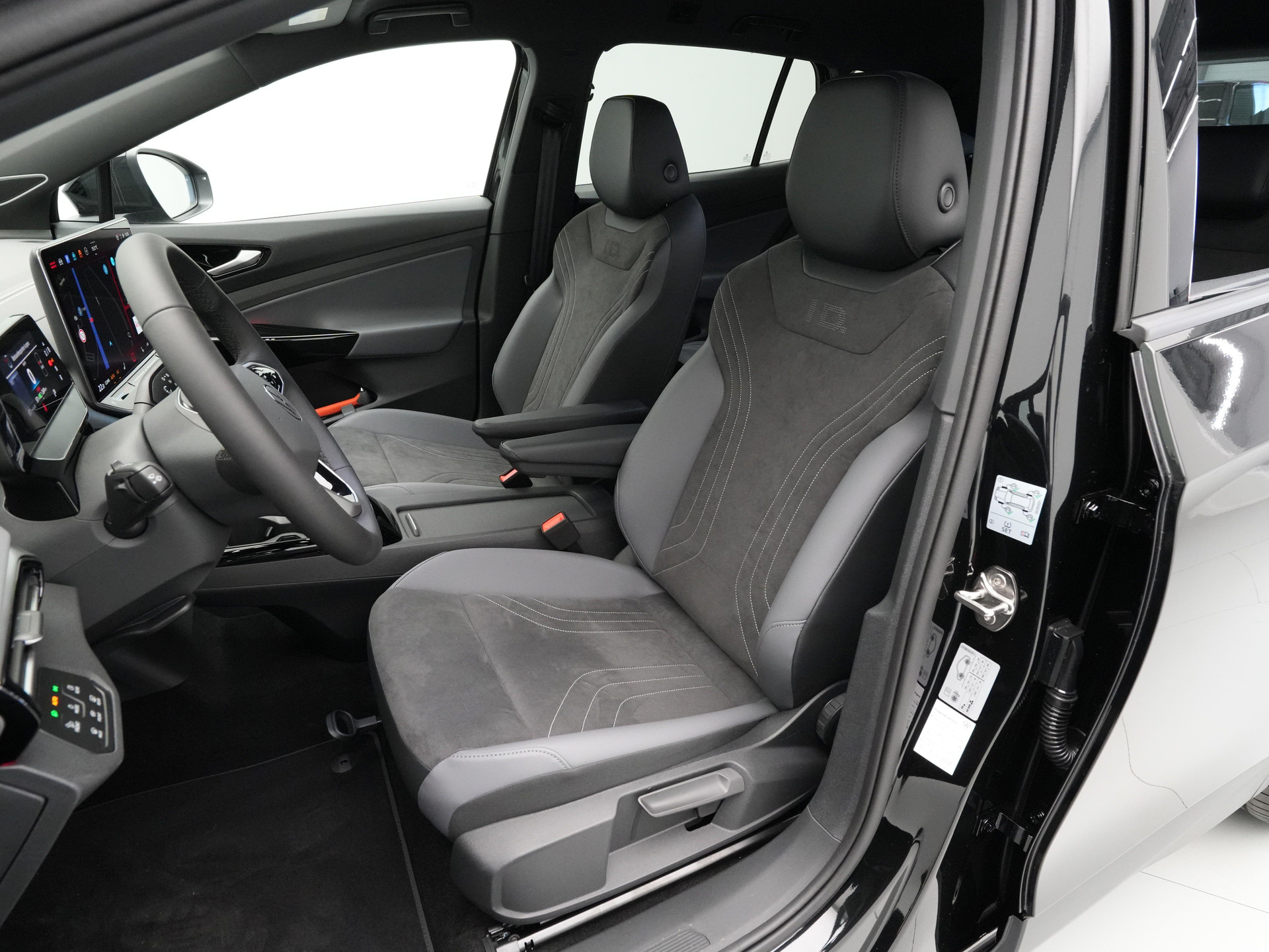Volkswagen - ID.4 77kWh 286 1AT Pro Business - 2025