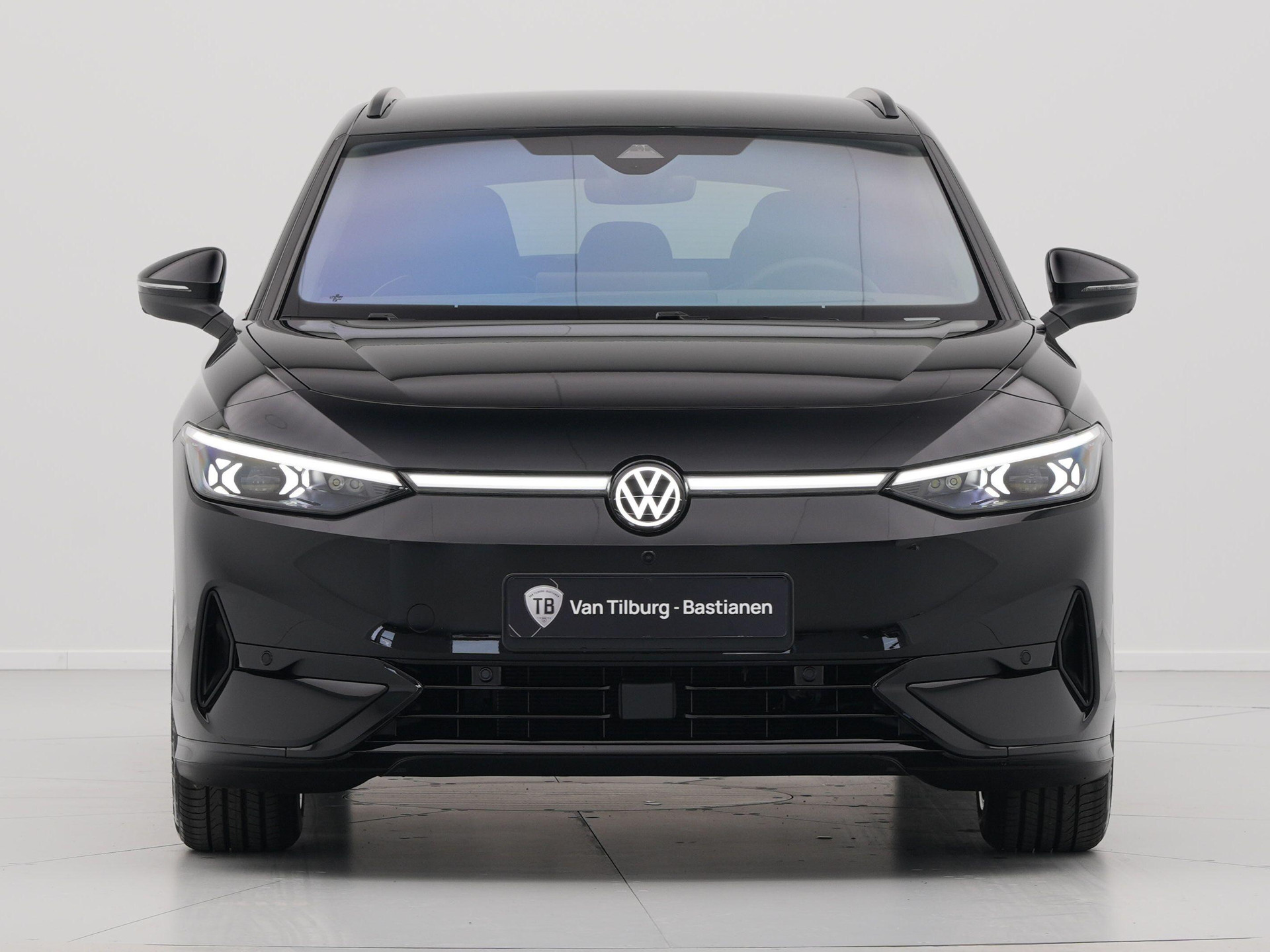 Volkswagen - ID.7 Tourer 77 kWh Elektromotor 286 1AT Pro Business - 2025