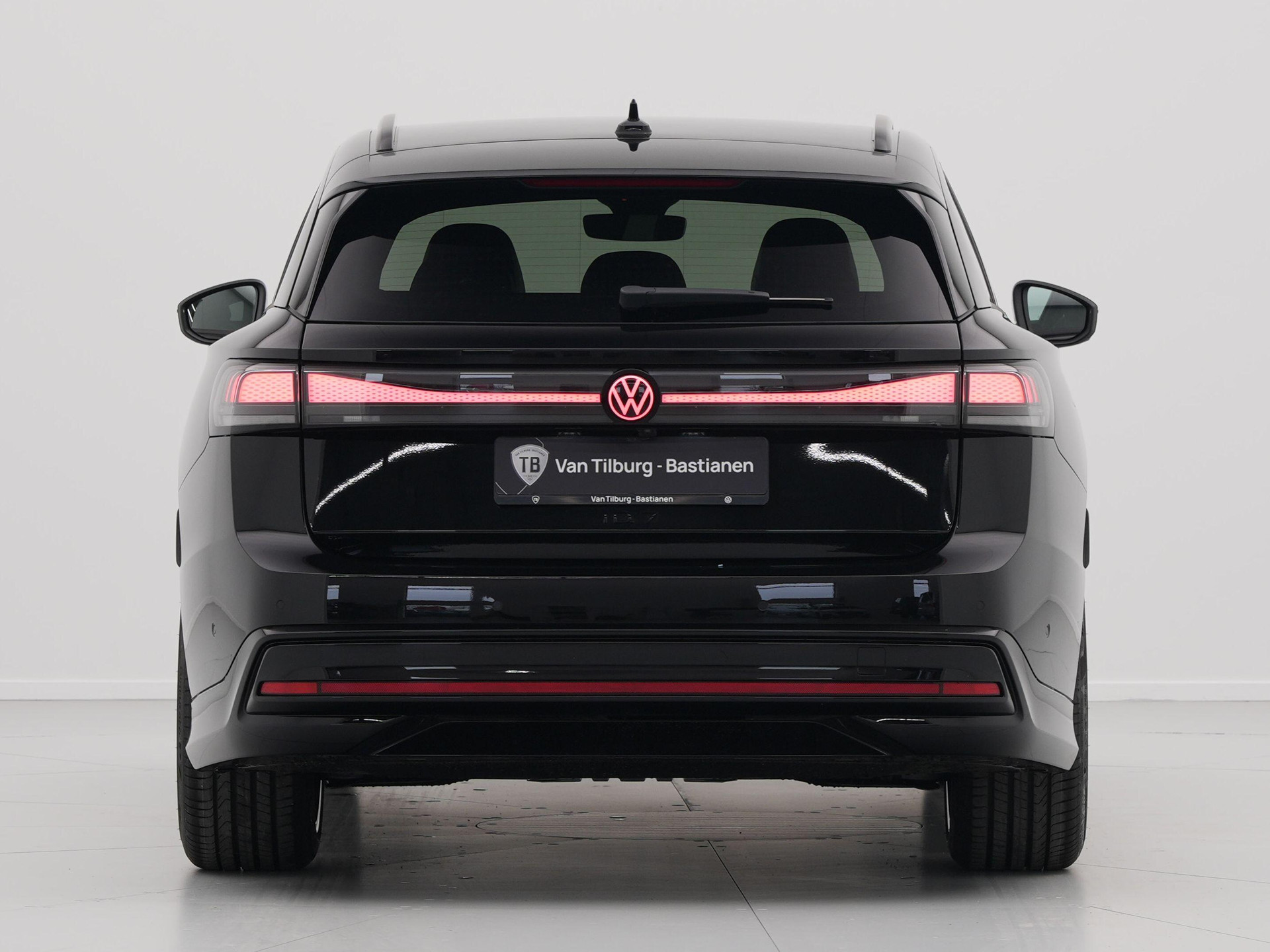 Volkswagen - ID.7 Tourer 77 kWh Elektromotor 286 1AT Pro Business - 2025