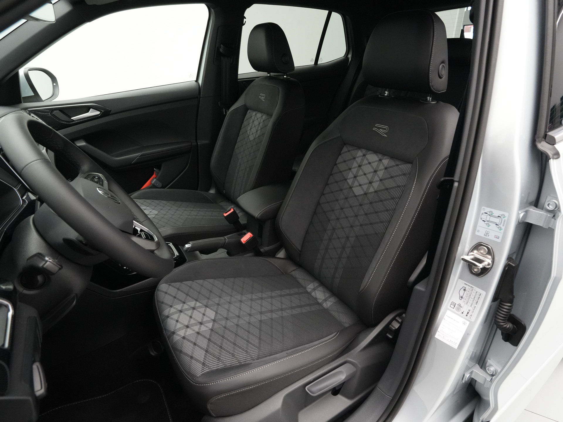 Volkswagen - T-Cross 1.0 TSI 116 7DSG R-Line Edition - 2025