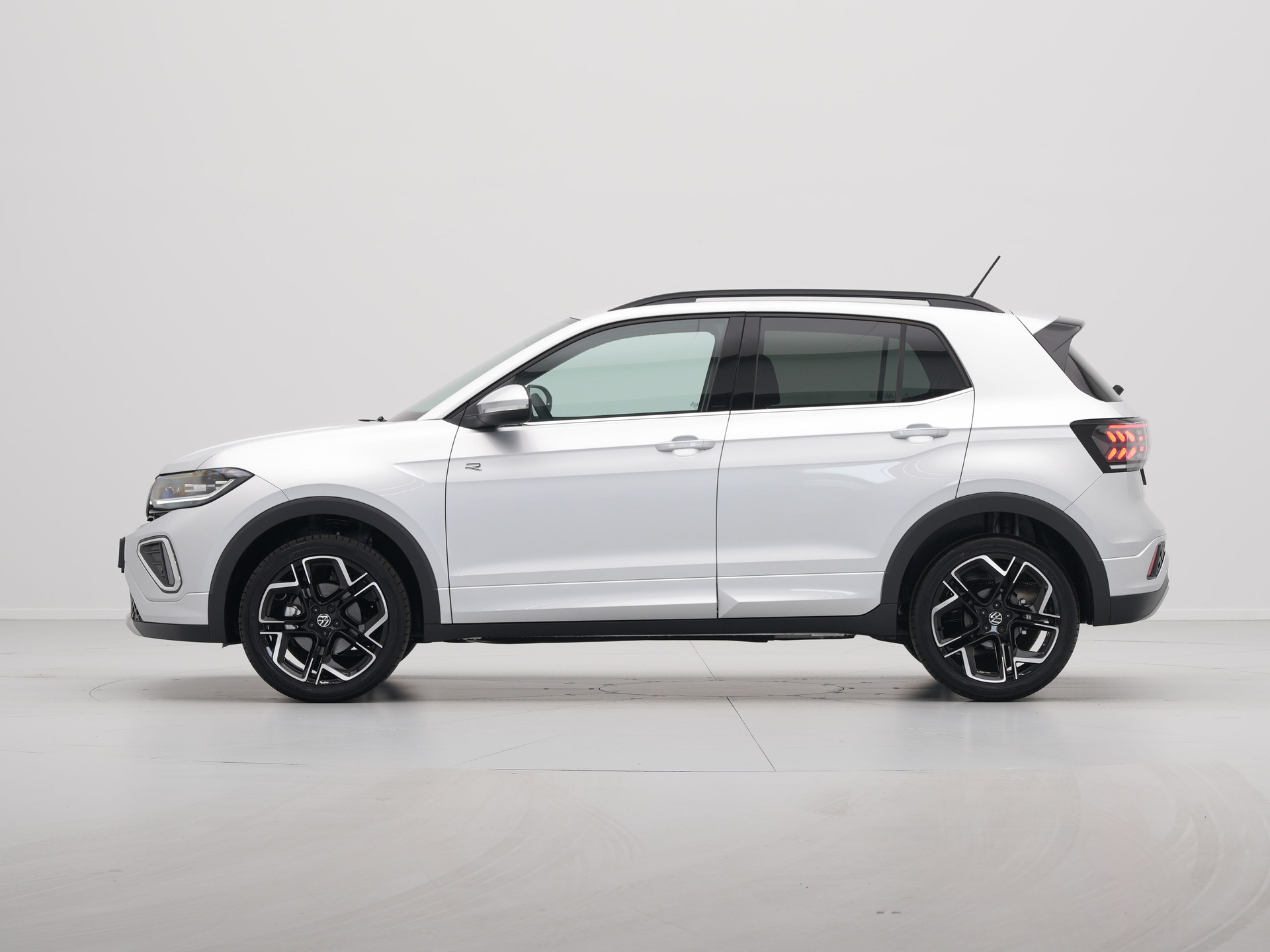 Volkswagen - T-Cross 1.0 TSI 116 7DSG R-Line Edition - 2024