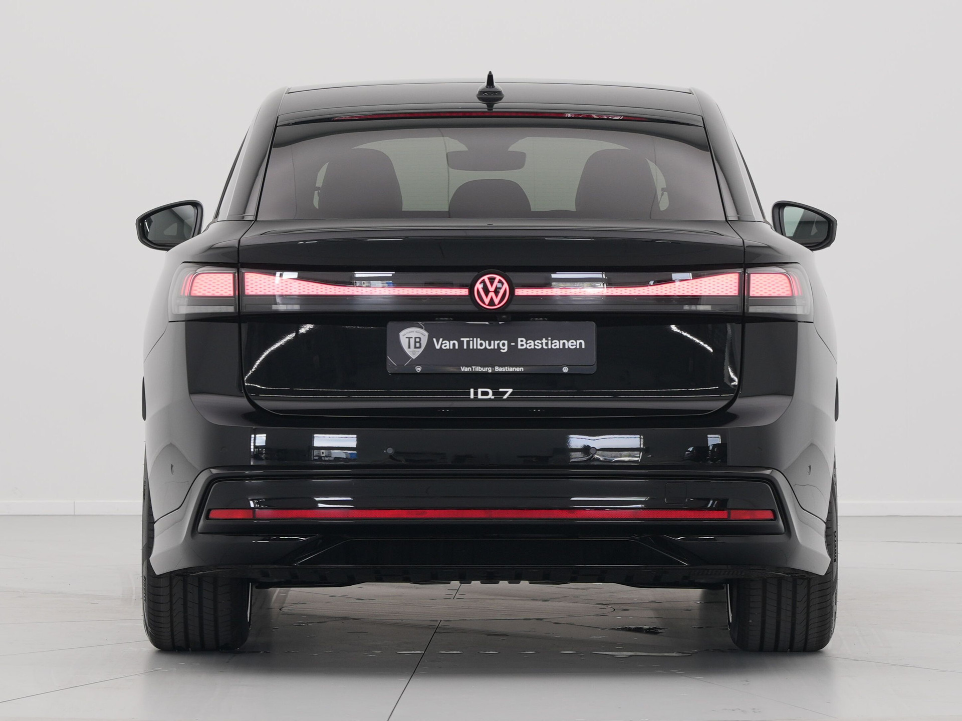 Volkswagen - ID.7 77 kWh Elektromotor 286 1AT Pro Business - 2024