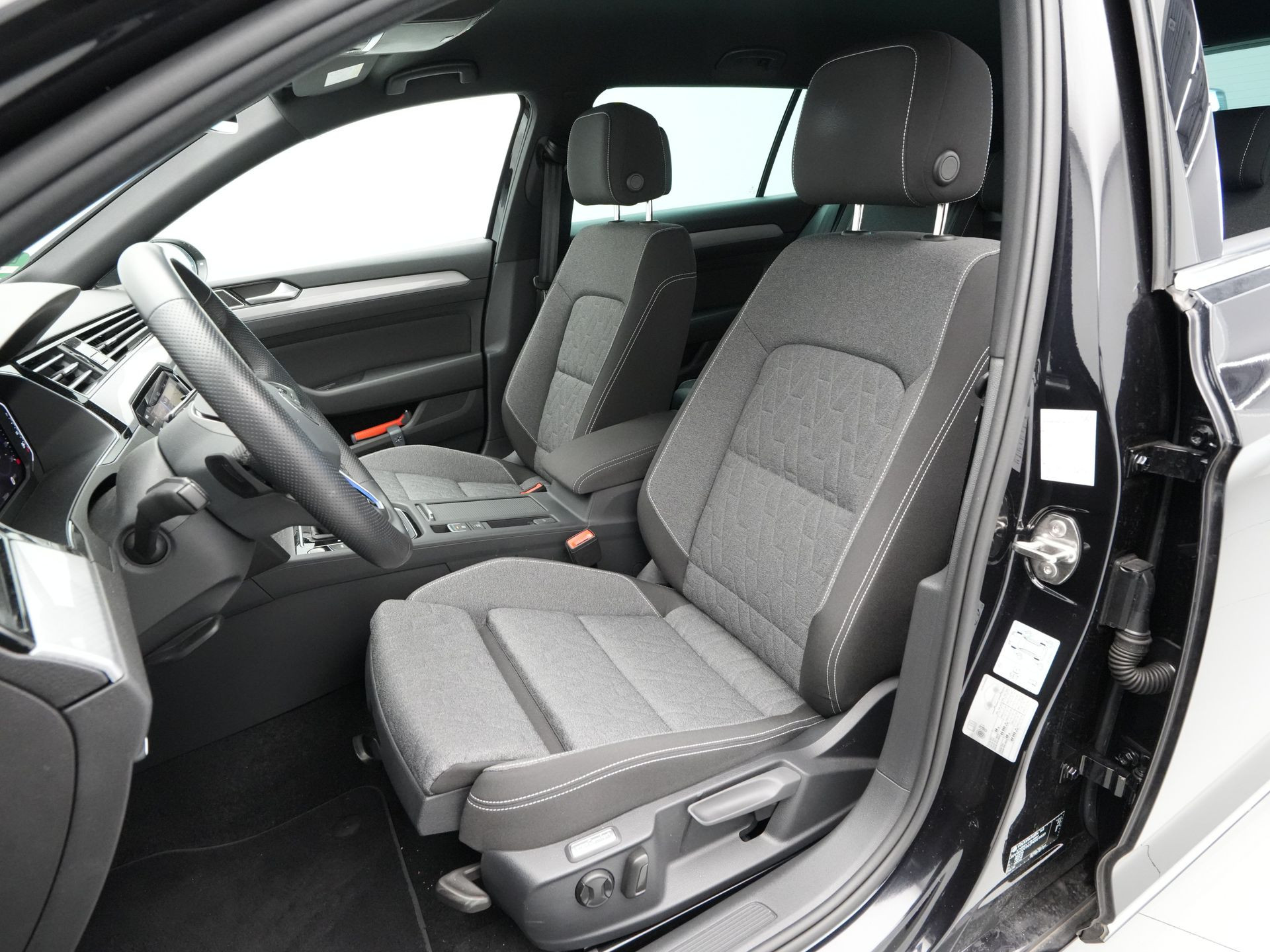 Volkswagen - Passat Variant 1.4 TSI PHEV GTE Business - 2023