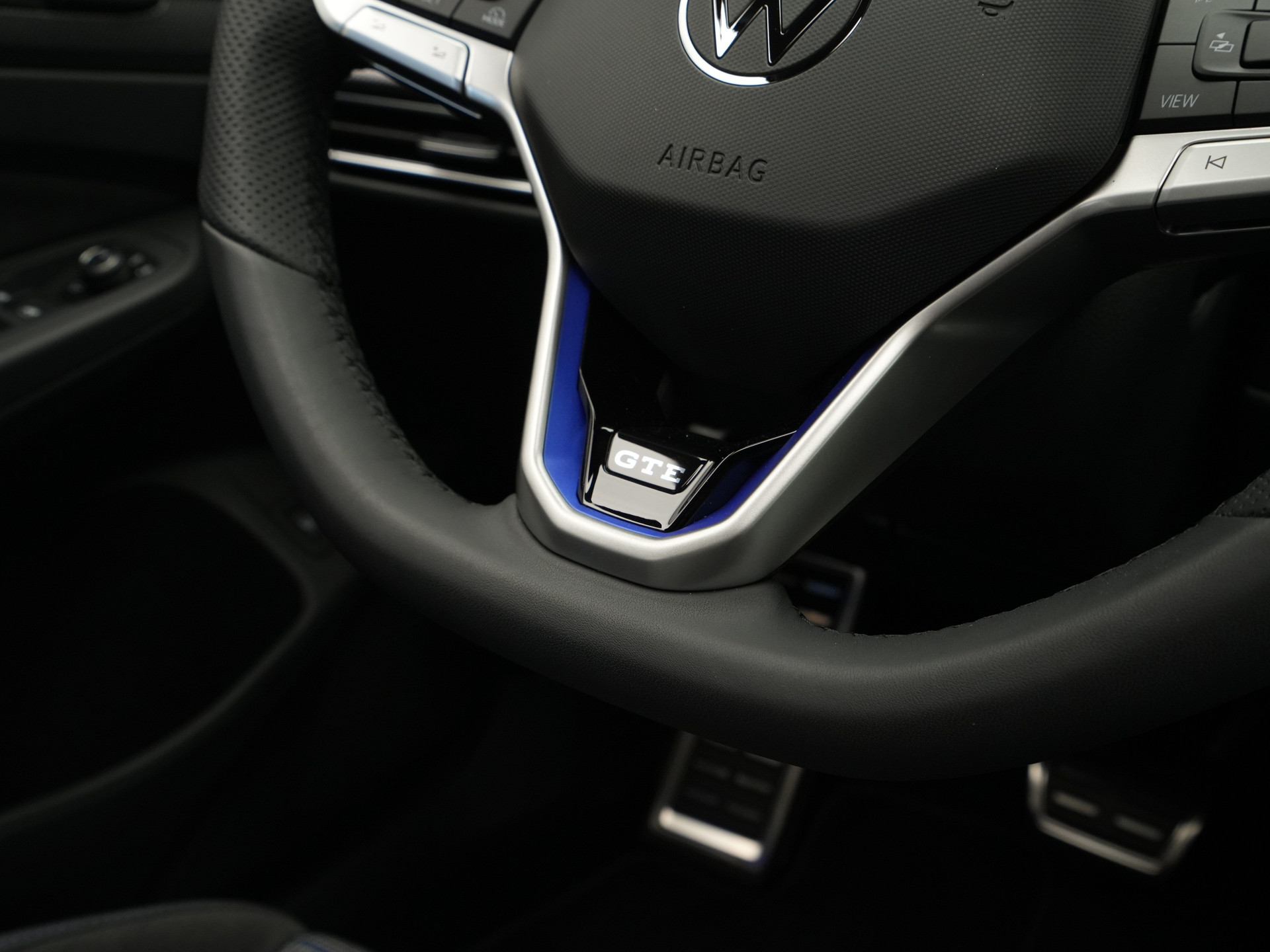 Volkswagen - Golf 1.5 eHybrid 272 6DSG GTE - 2025