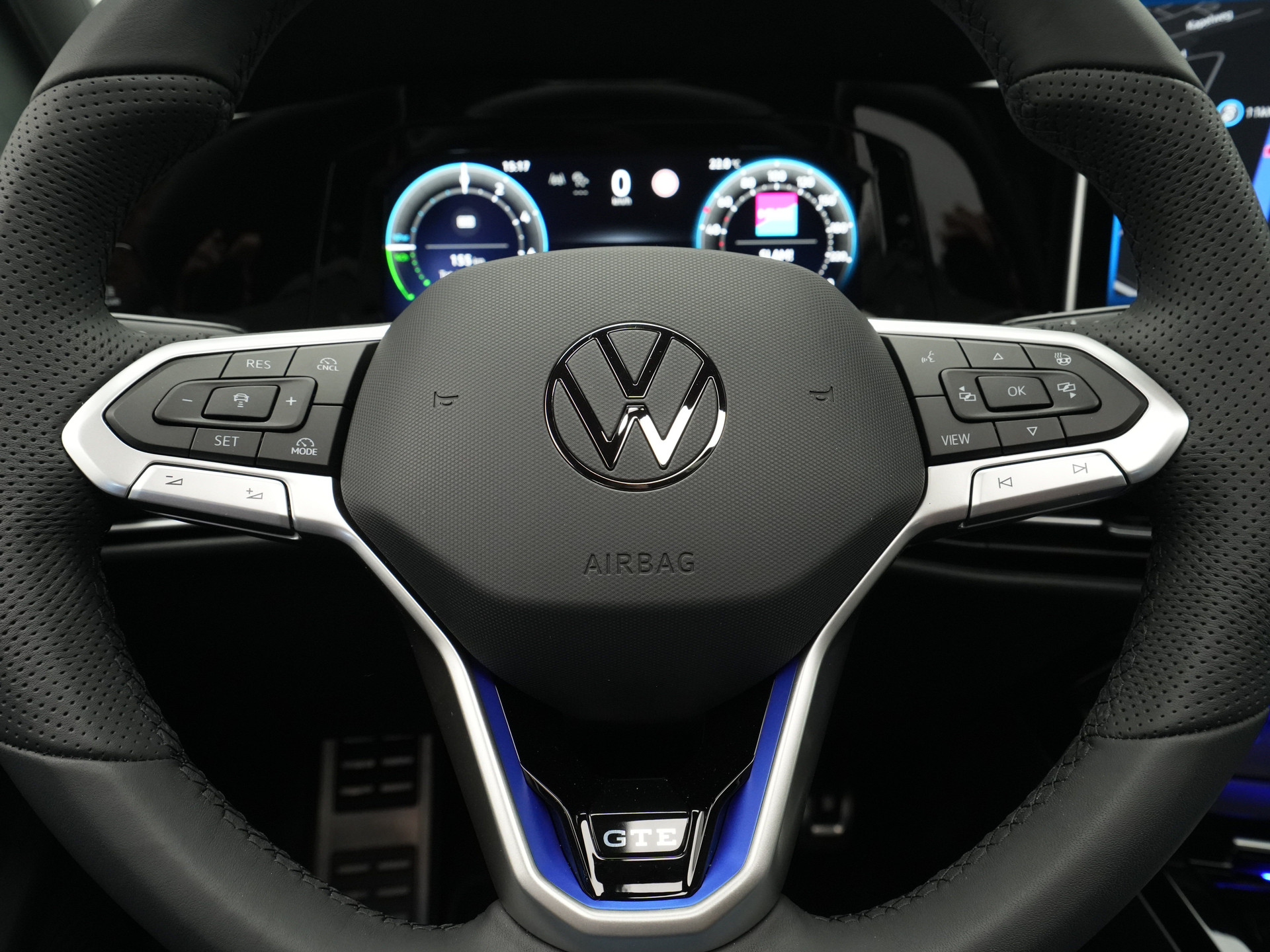 Volkswagen - Golf 1.5 eHybrid 272 6DSG GTE - 2025