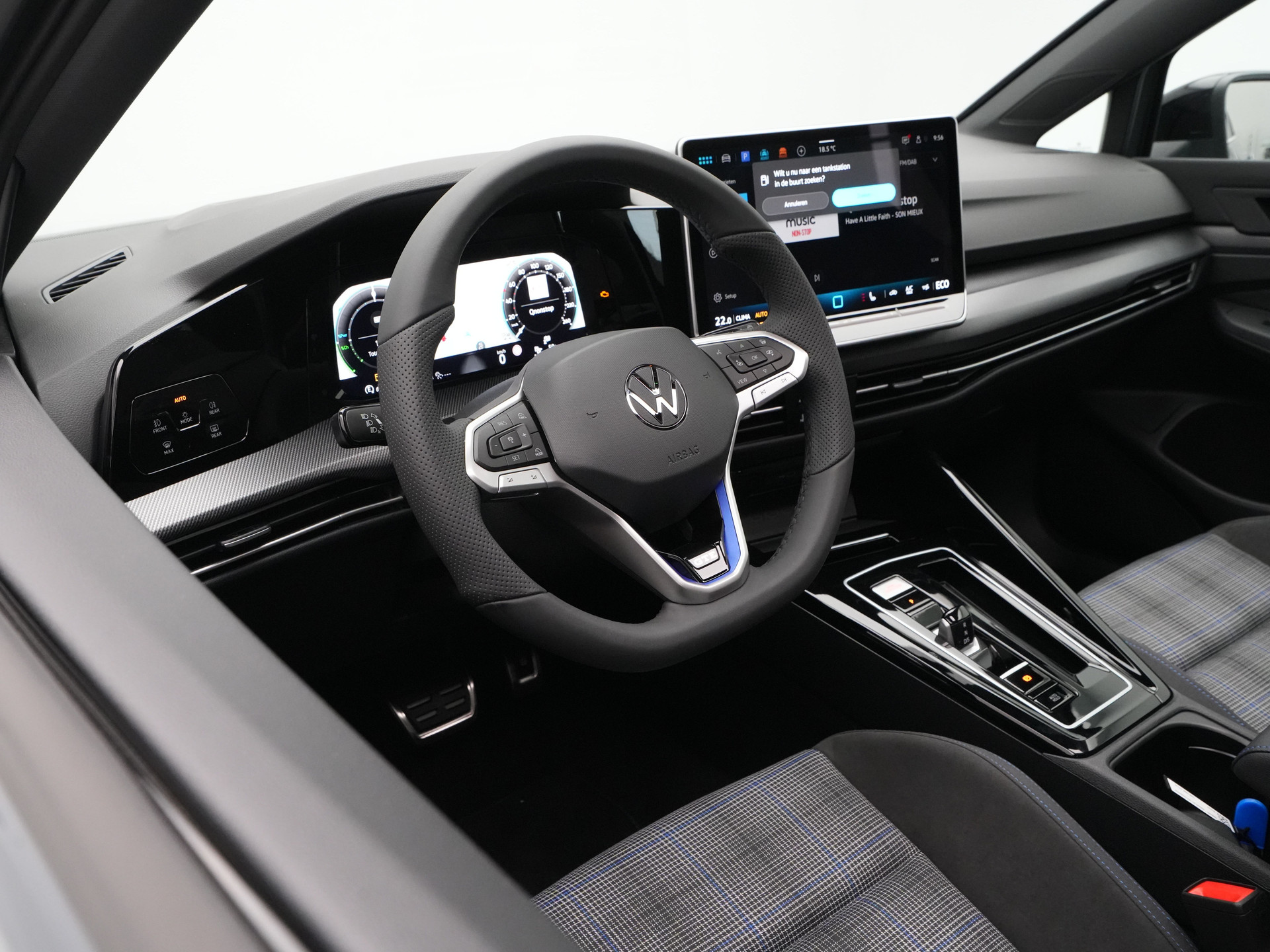 Volkswagen - Golf 1.5 eHybrid 272 6DSG GTE - 2025