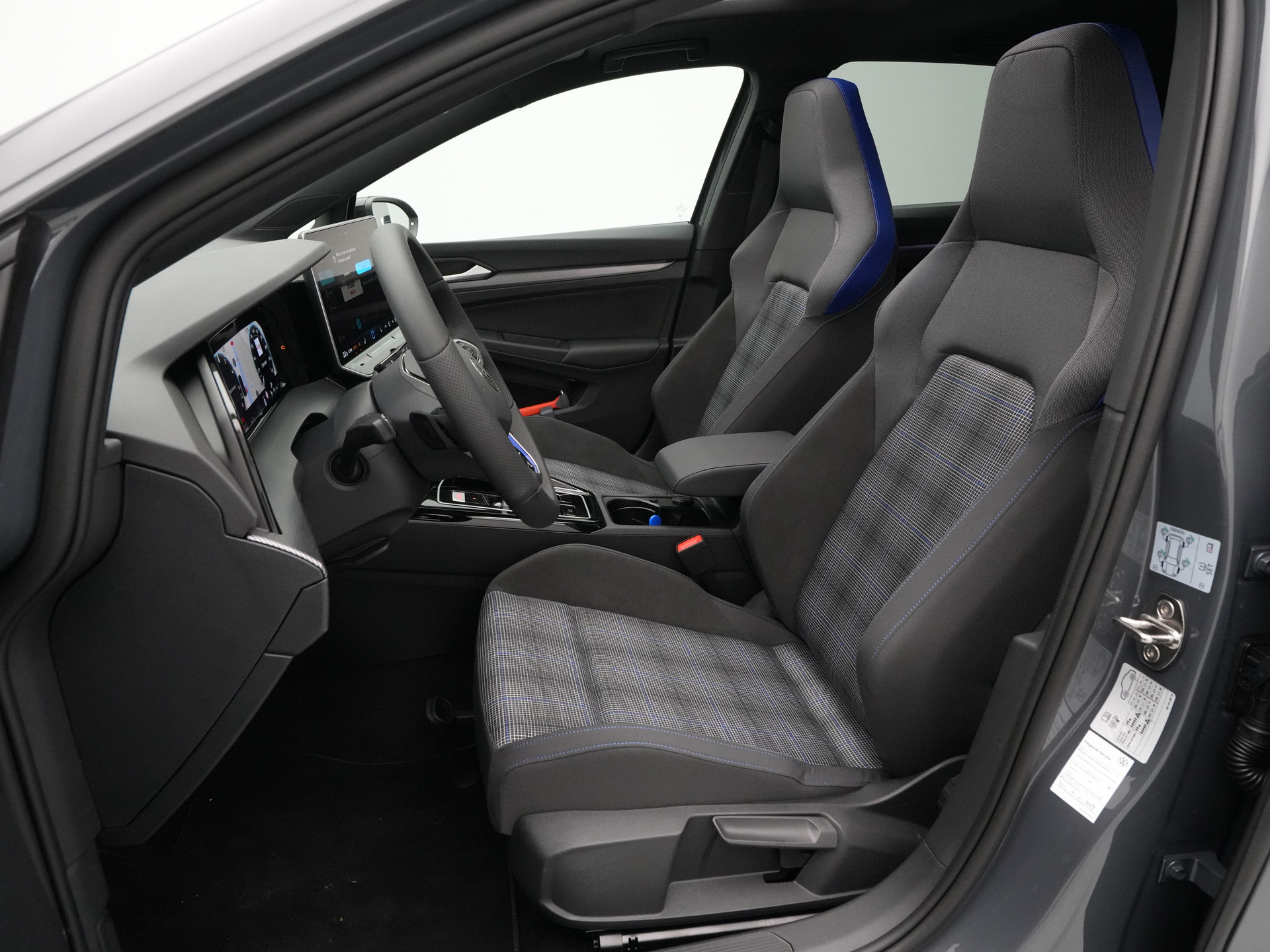 Volkswagen - Golf 1.5 eHybrid 272 6DSG GTE - 2025