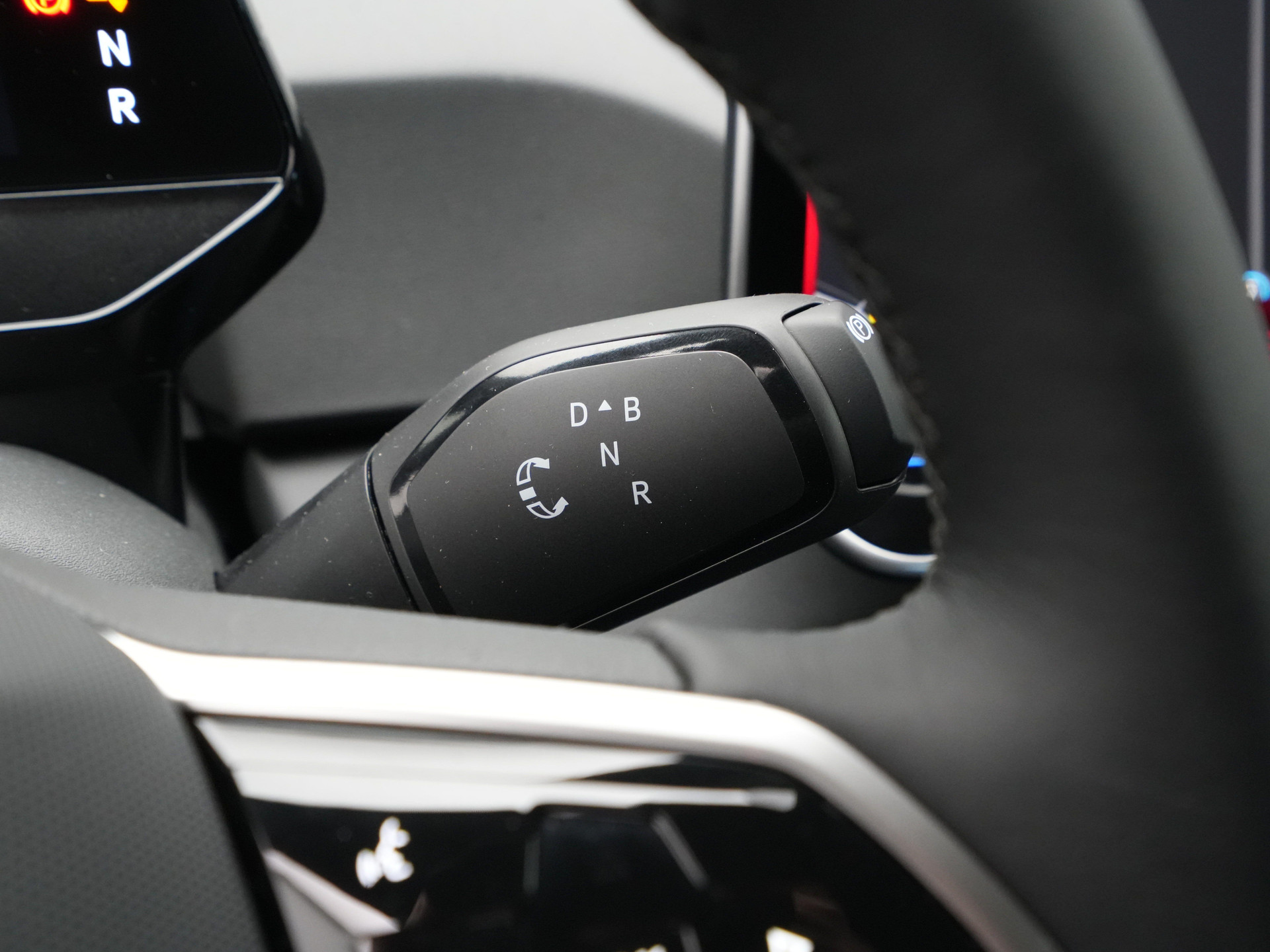Volkswagen - ID.3 52kWh 170 1AT Pure - 2025