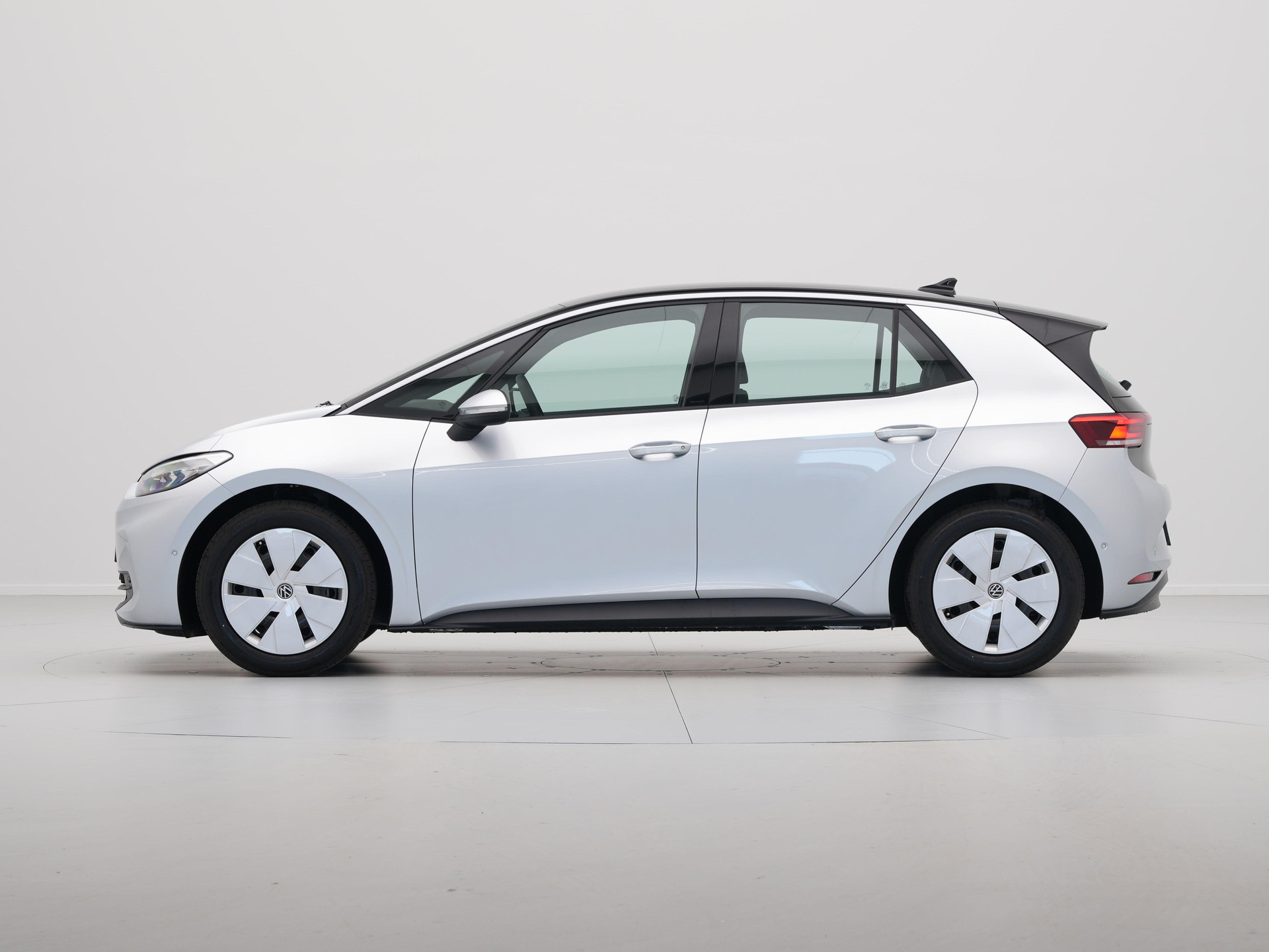 Volkswagen - ID.3 52kWh 170 1AT Pure - 2025