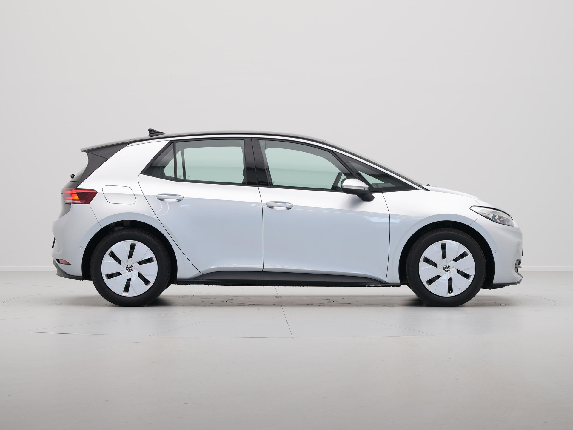 Volkswagen - ID.3 52kWh 170 1AT Pure - 2025