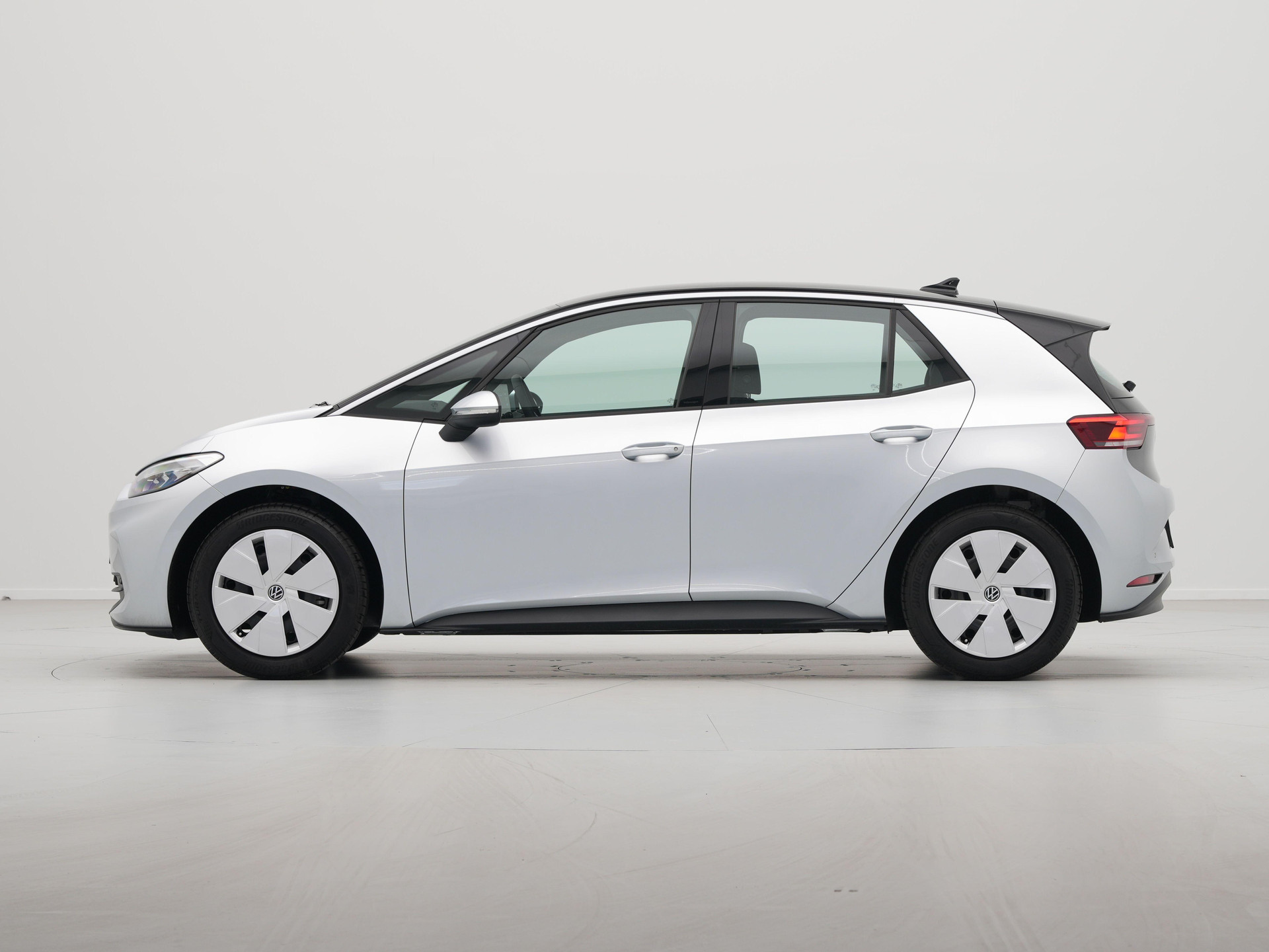 Volkswagen - ID.3 52kWh 170 1AT Pure - 2025