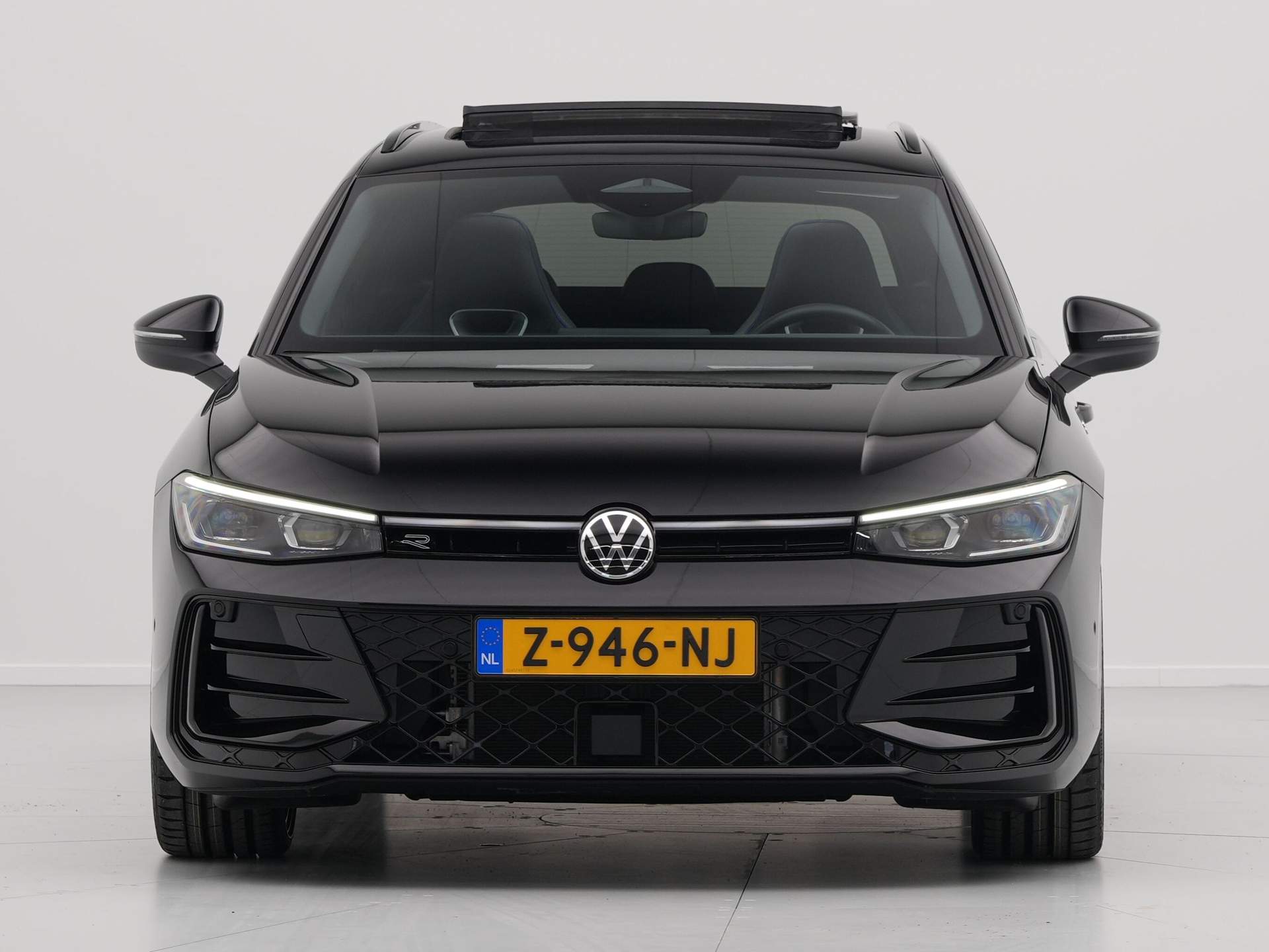 Volkswagen - Passat Variant 1.5 eTSI 150pk DSG R Line BlackStyle - 2024