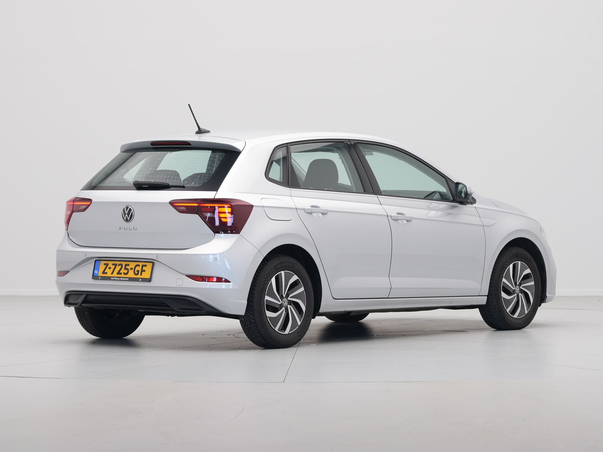 Volkswagen - Polo 1.0 TSI Life - 2024