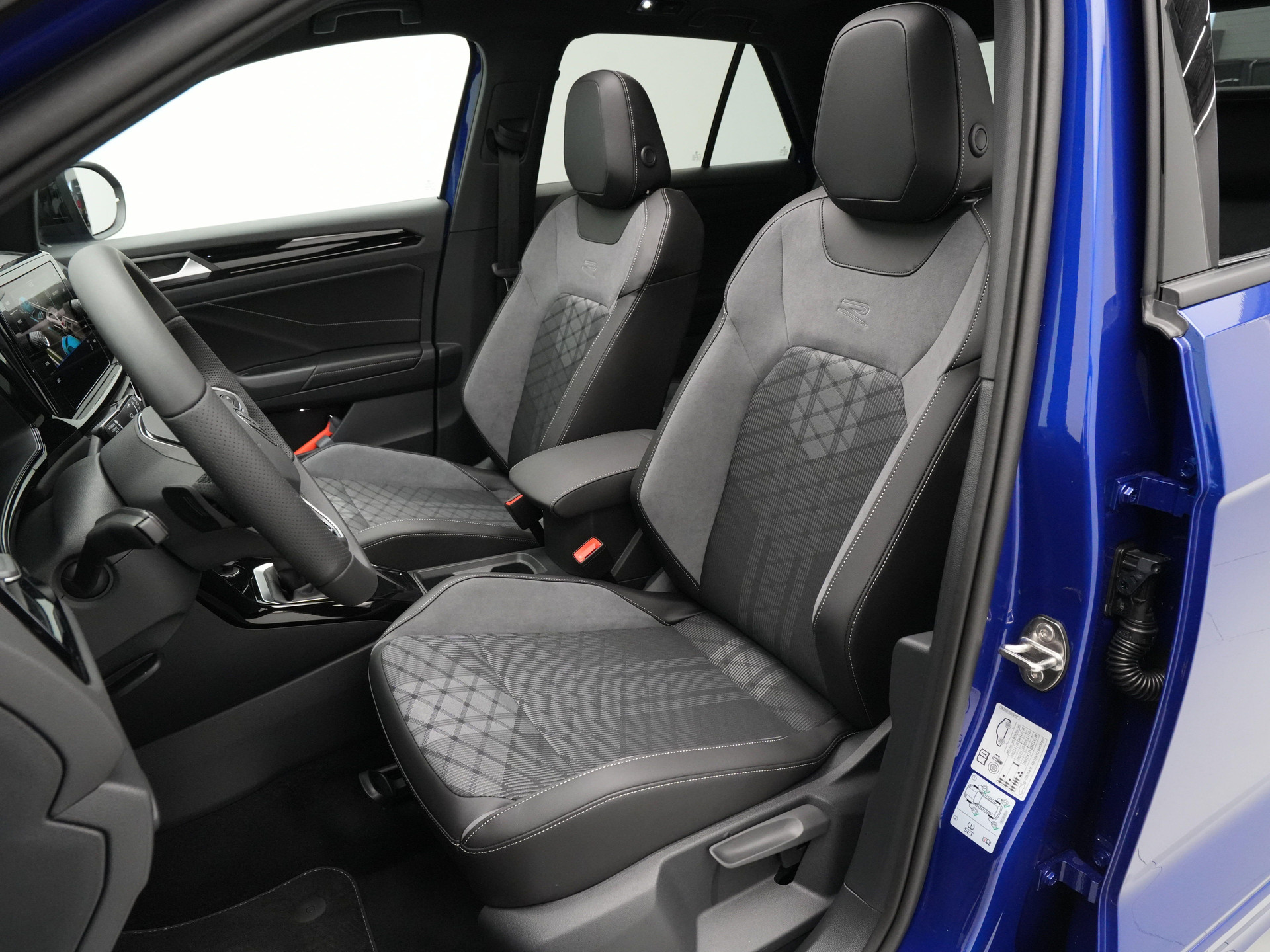 Volkswagen - T-Roc 1.5 TSI 150 7DSG R-Line Edition - 2025