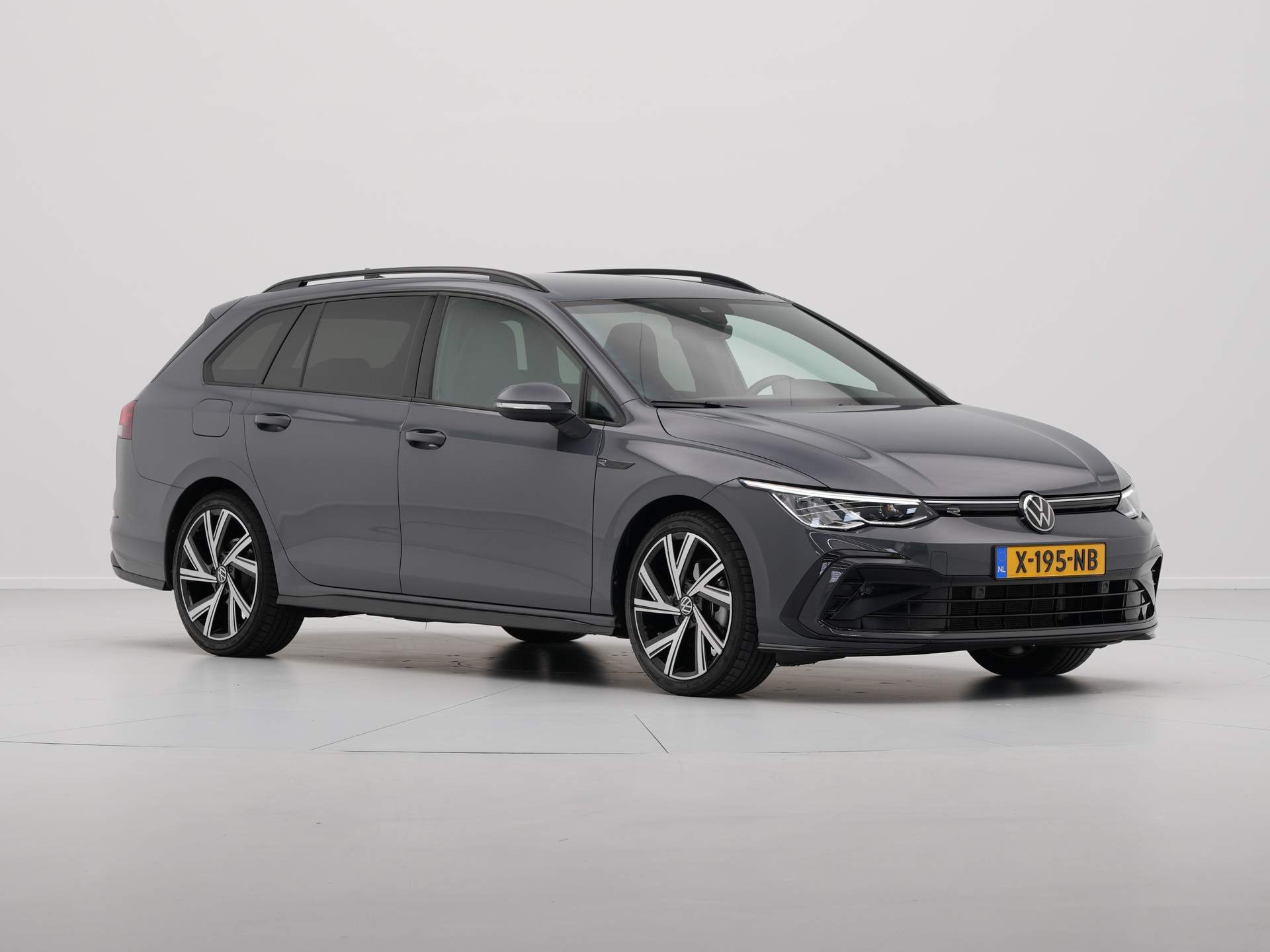 Volkswagen - GOLF Variant 1.5 eTSI 130pk DSG R-Line - 2024